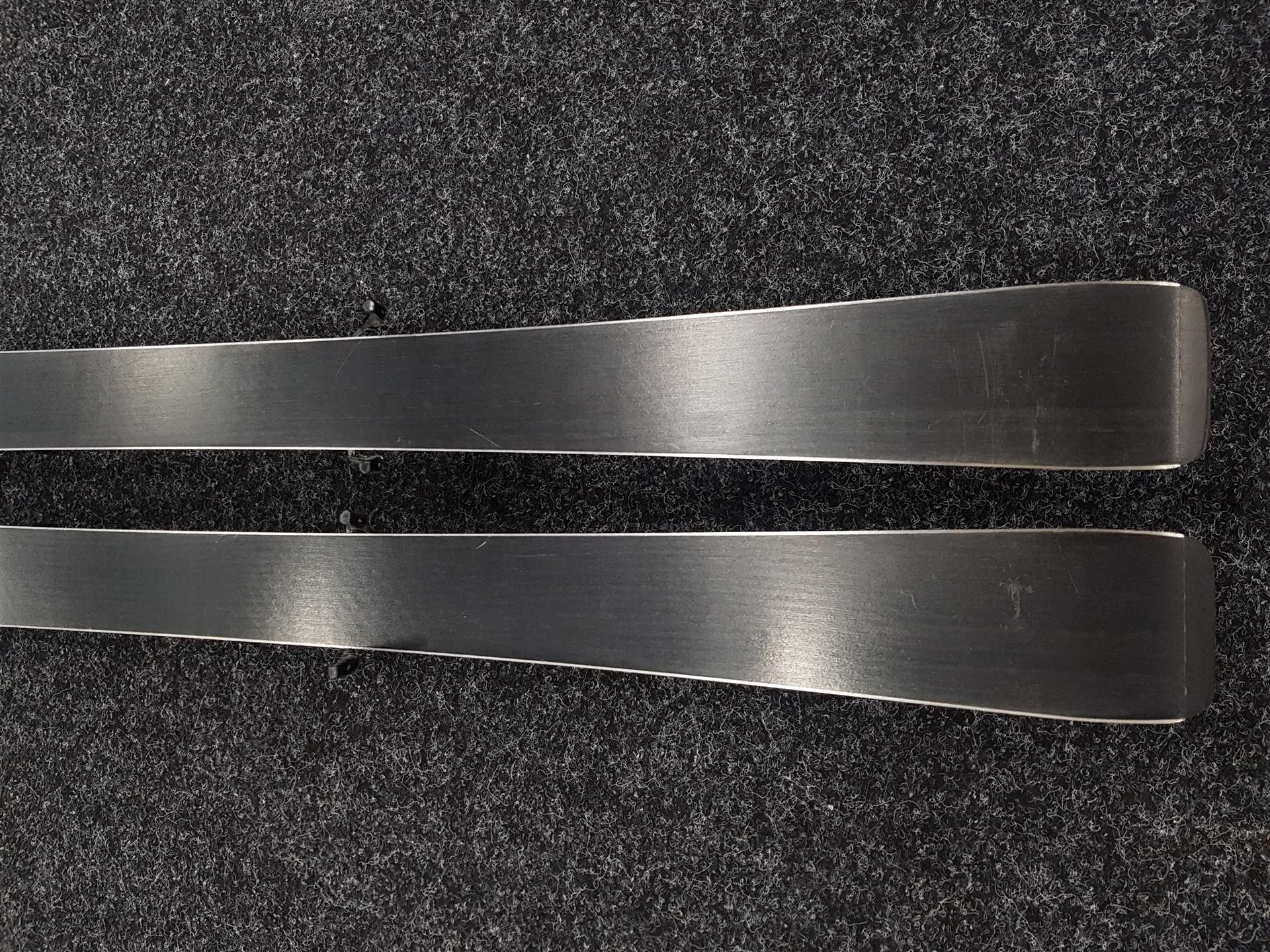 Gebrauchte VÖLKL Racetiger Ski + Marker 10 Bindungen