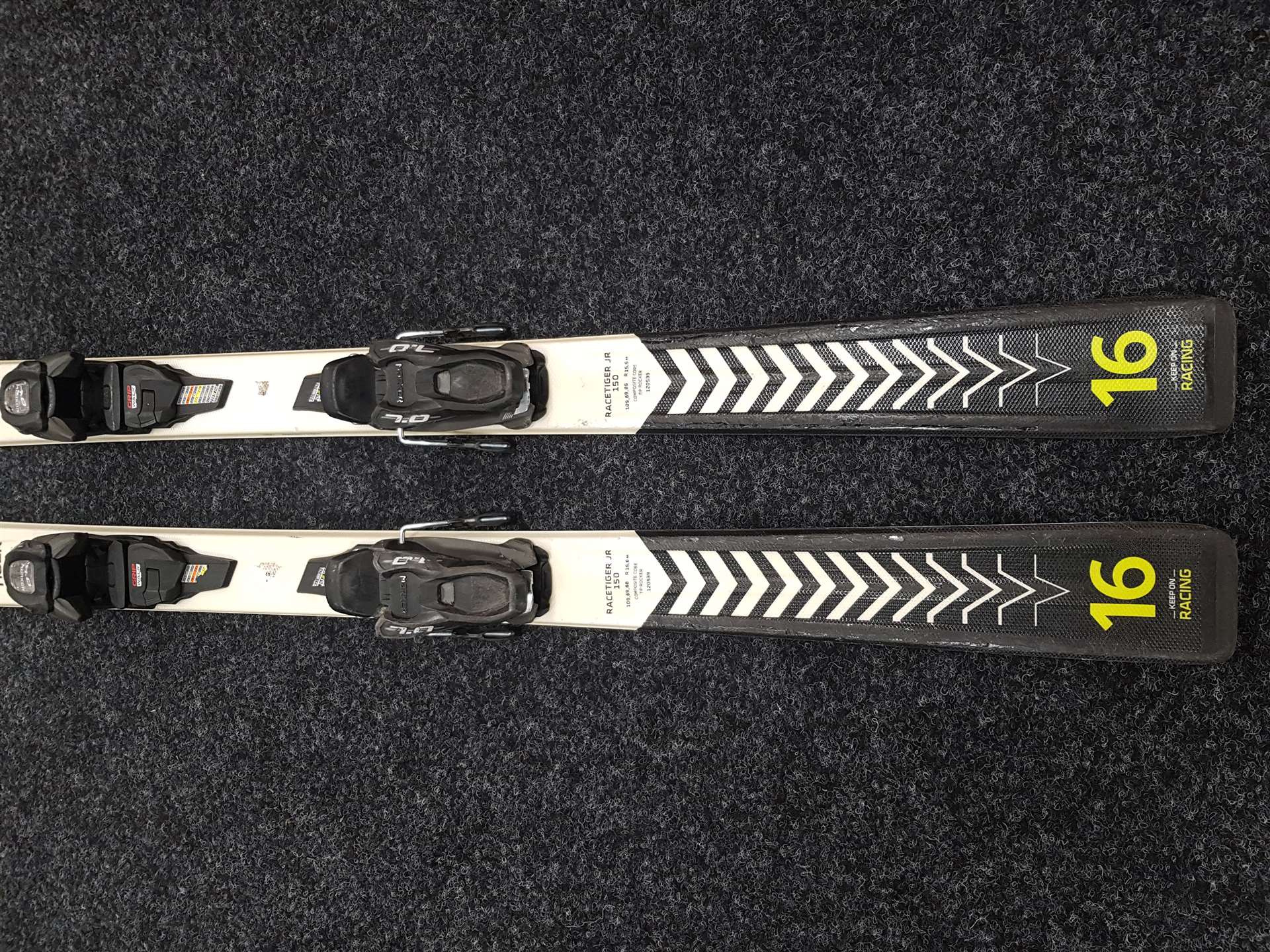 Použité lyže VOLKL Racetiger + vázání Marker 7.0