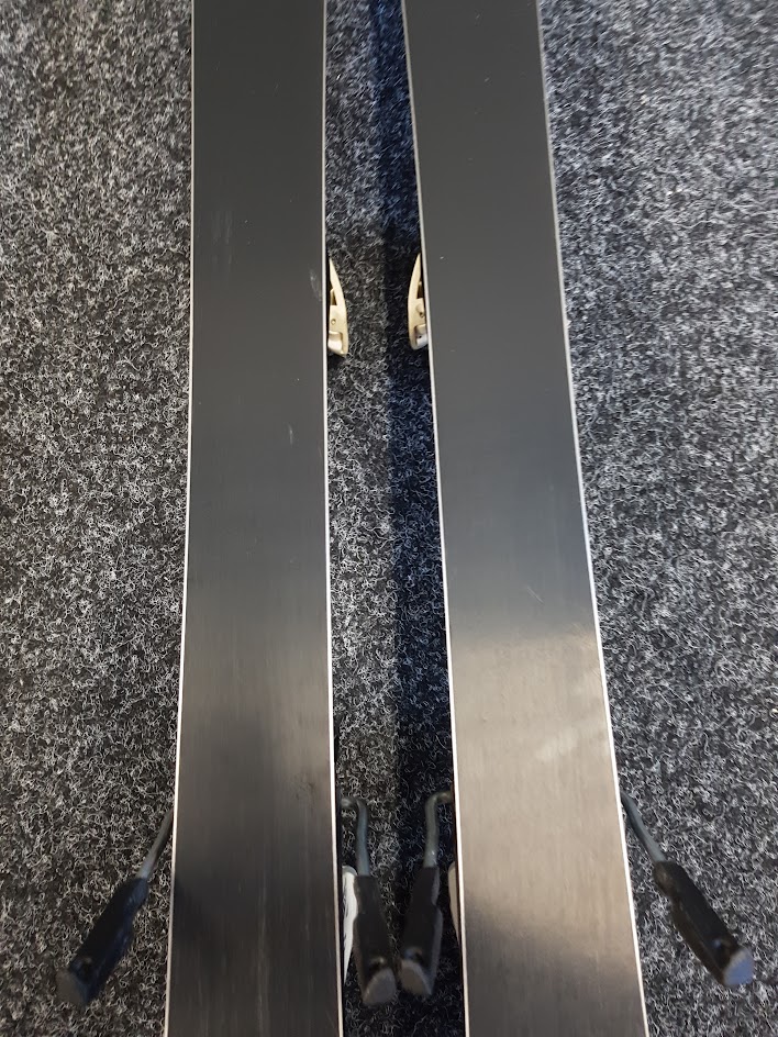 Gebrauchte Salomon Enduro-Ski