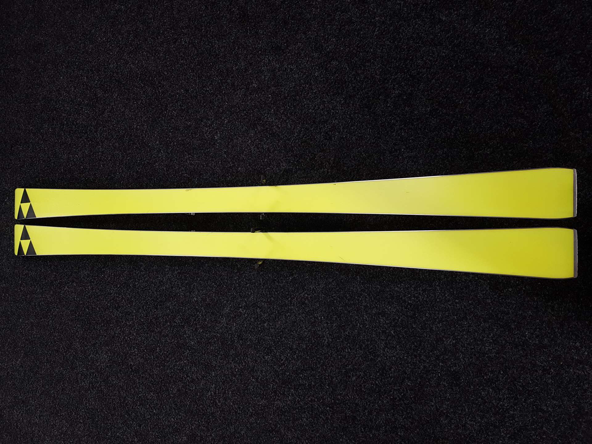 Použité lyže FISCHER RC4 + vázání Fischer Z13