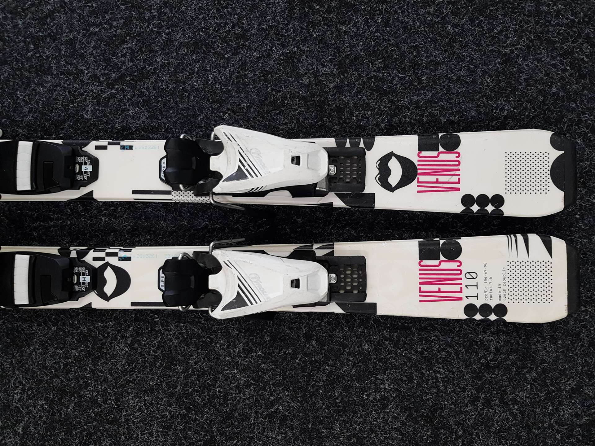 Skis enfant d'occasion SPORTEN Venus + fixations Tyrolia SLR 4.5