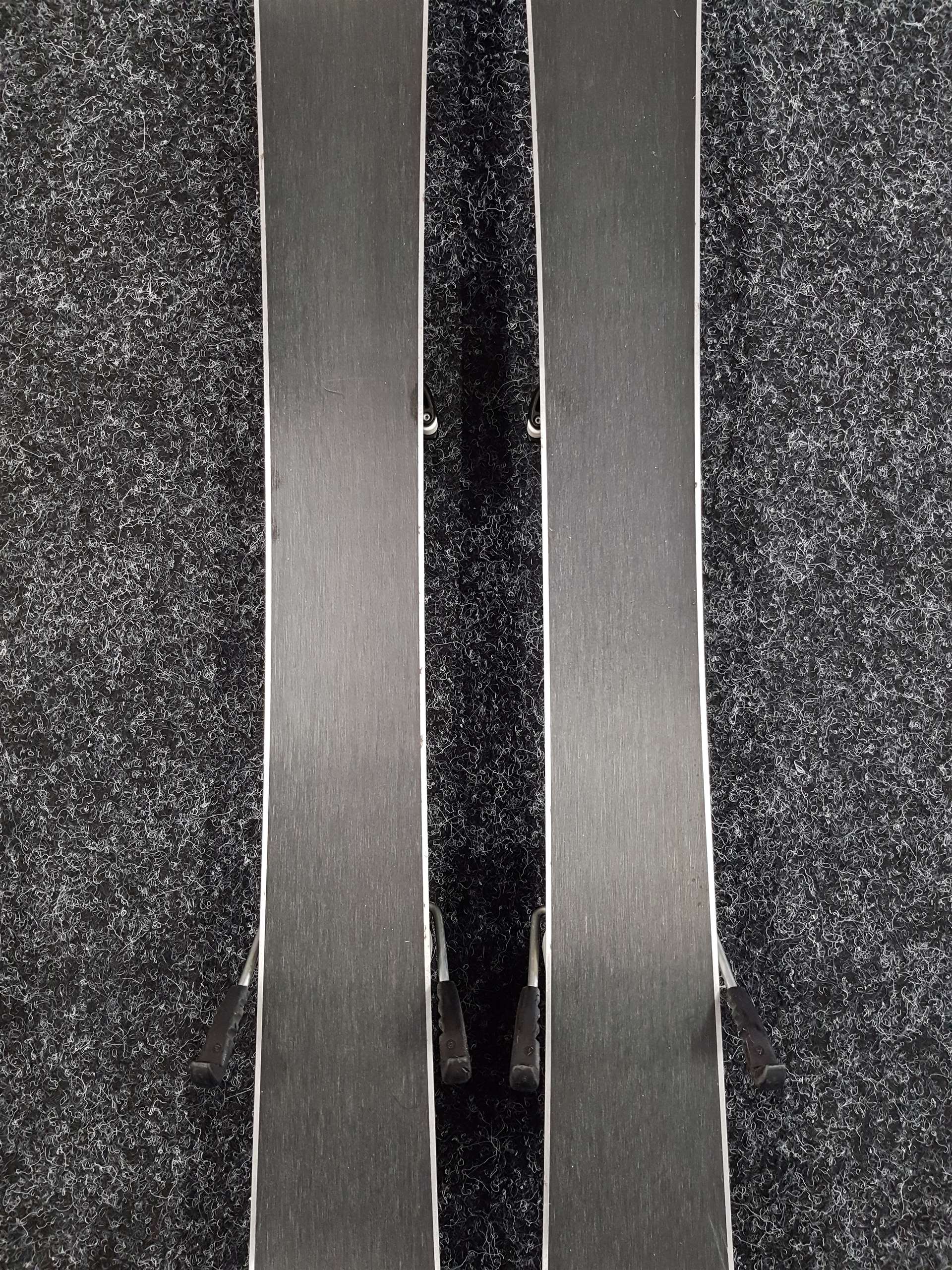 Skis enfant d'occasion SPORTEN Venus + fixations Tyrolia SLR 4.5