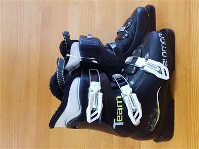 Clăpari de schi SALOMON Team folosiți