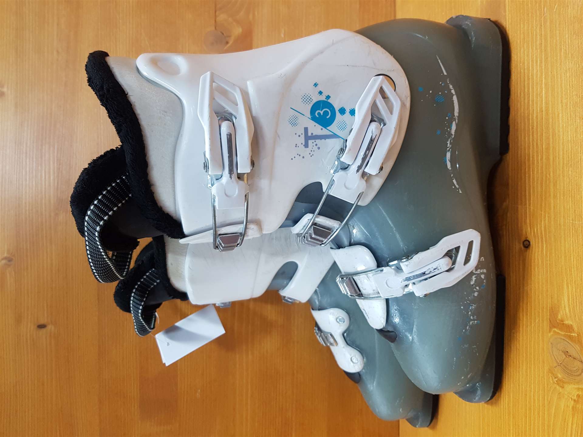 Gebrauchte SALOMON T3 Skischuhe