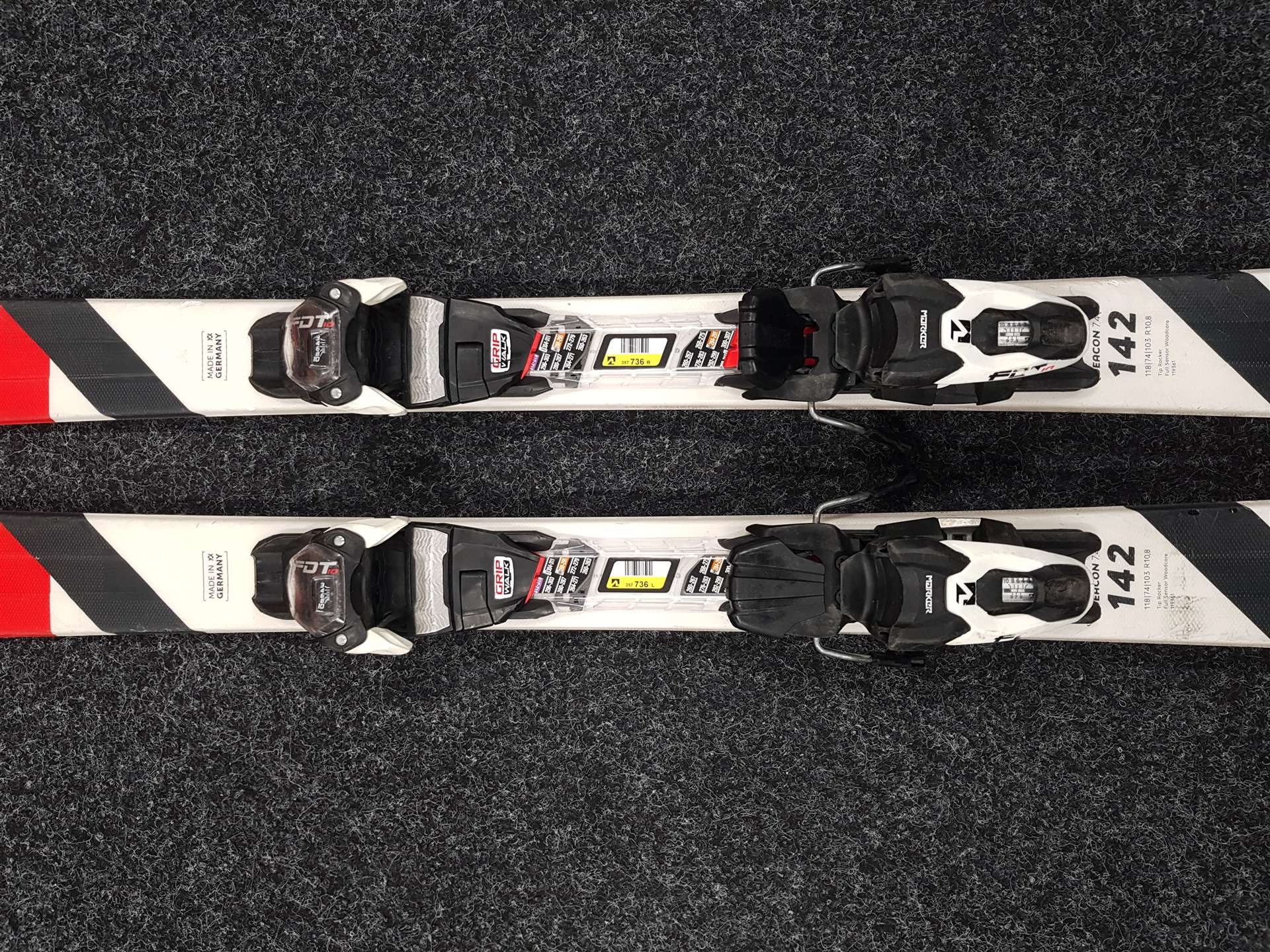 Sci usati VOLKL Deacon 7.4 + attacchi Marker FDT 10