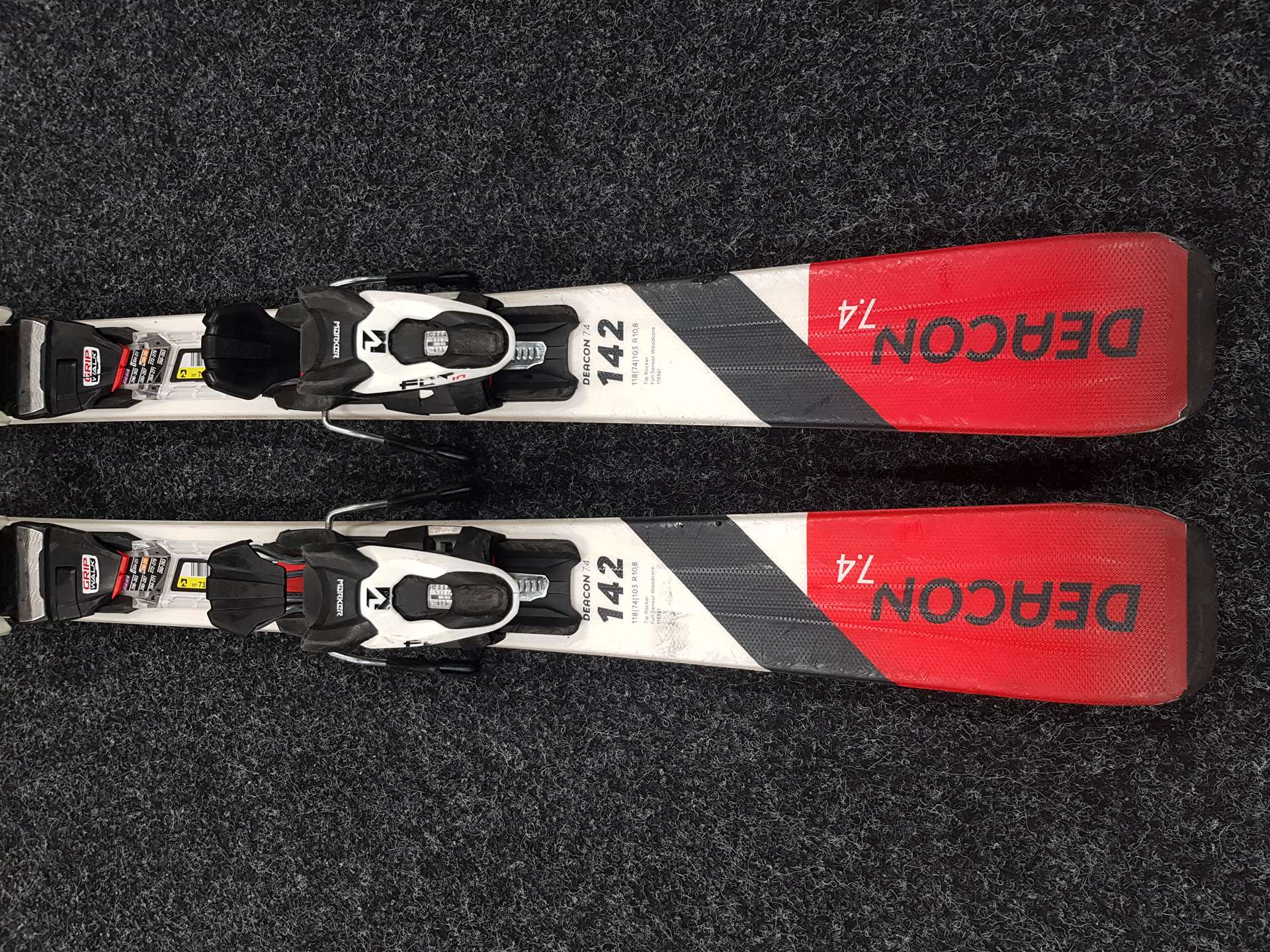 Sci usati VOLKL Deacon 7.4 + attacchi Marker FDT 10