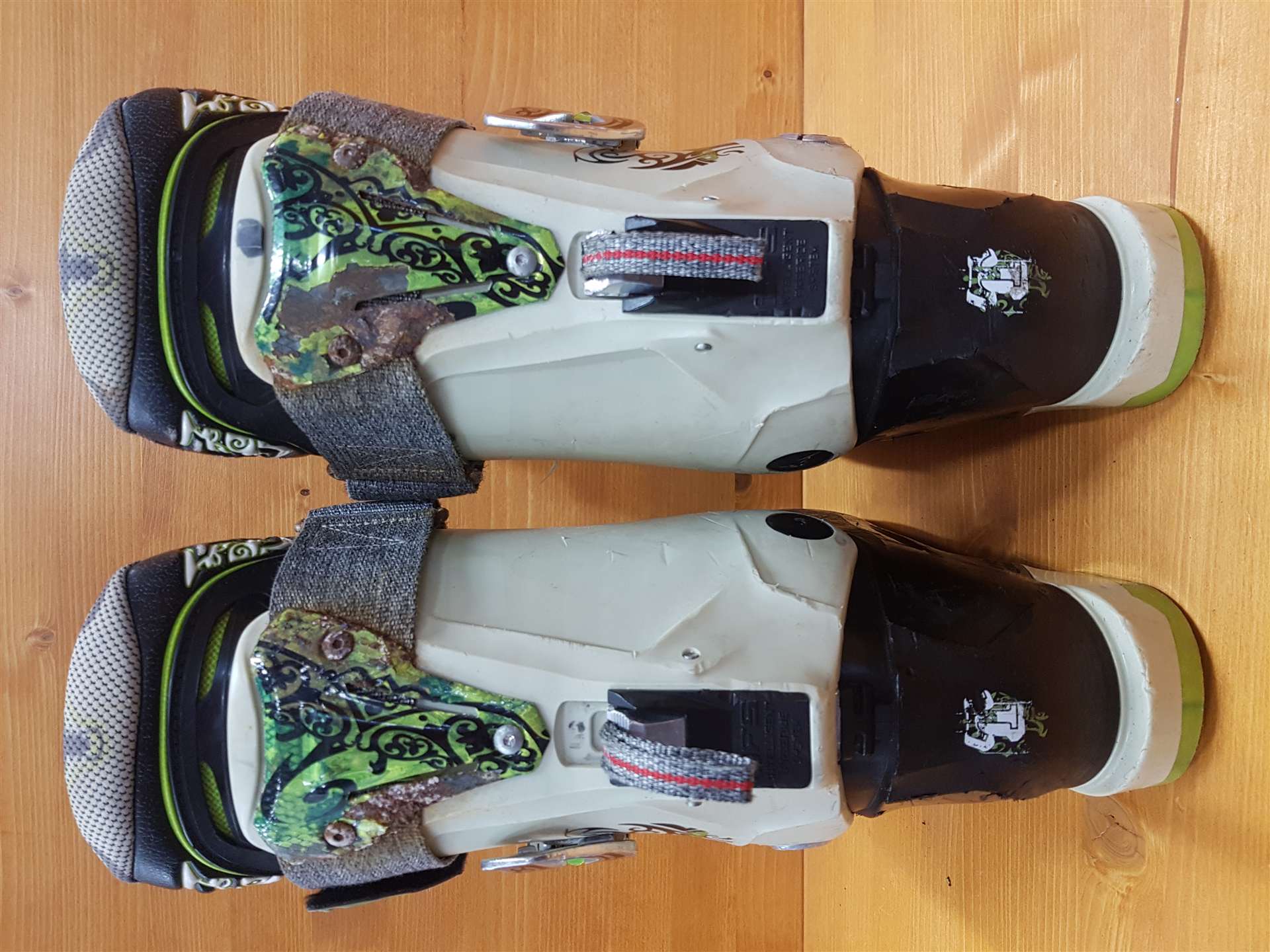 Použité lyžiarky TECNICA Crossfire