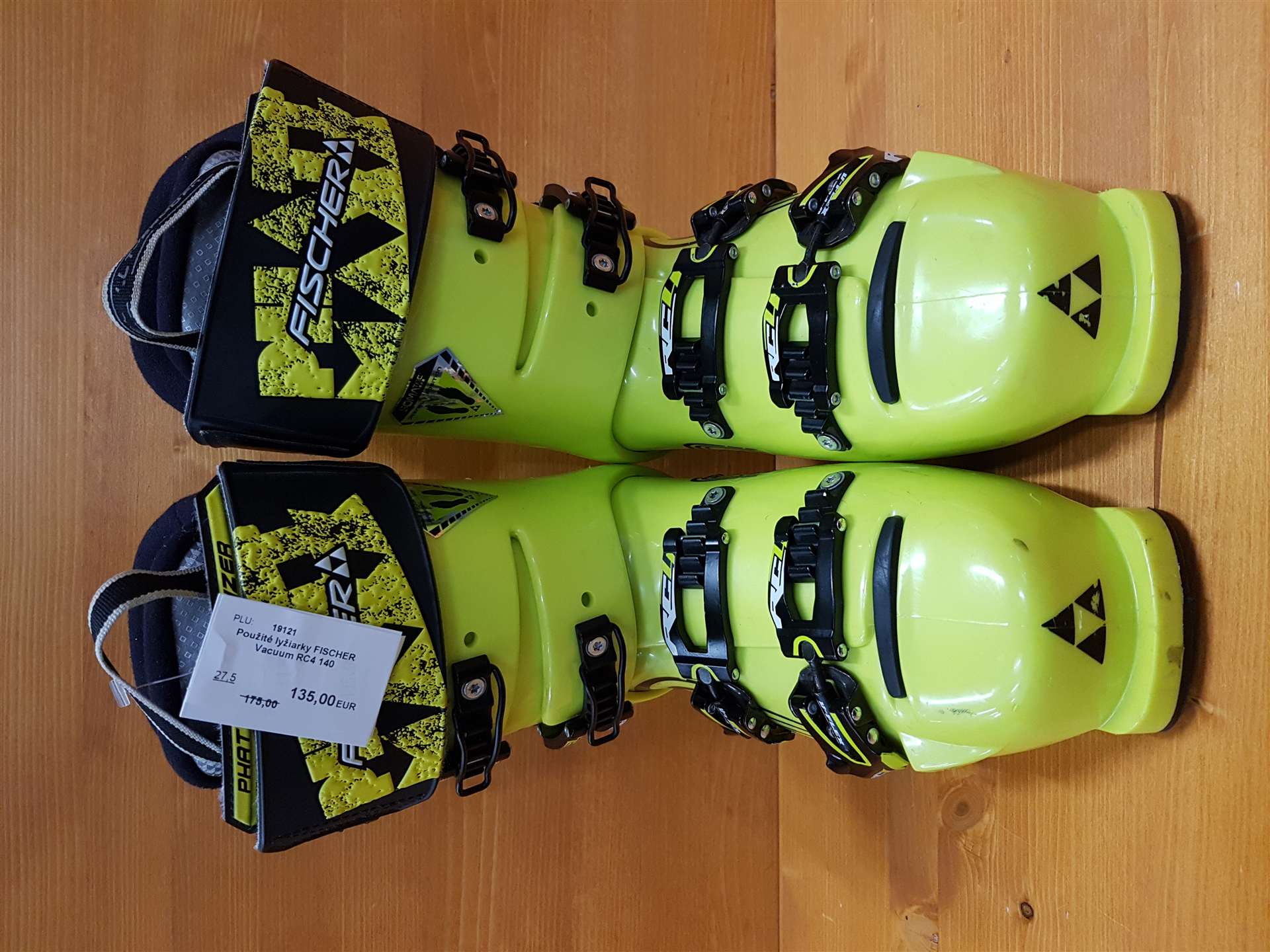 Použité lyžiarky FISCHER Vacuum RC4 140