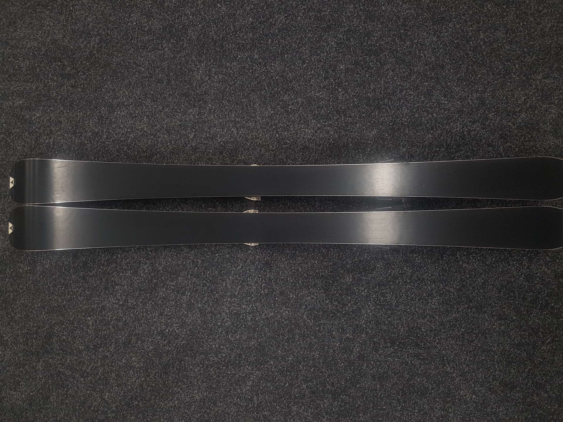 Bazárové lyže Atomic Redster Piste Rocker