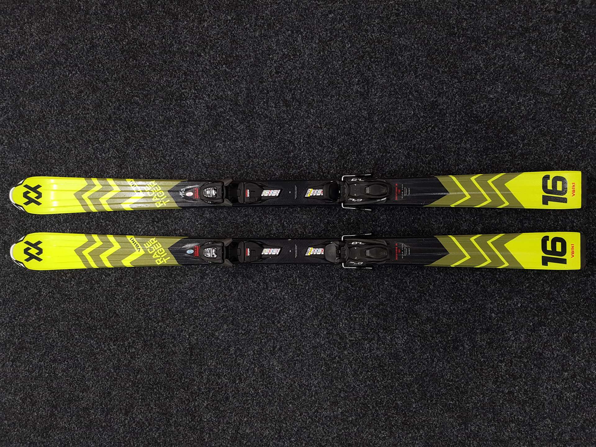 Použité lyže VOLKL Race Tiger + vázání Marker 7.0