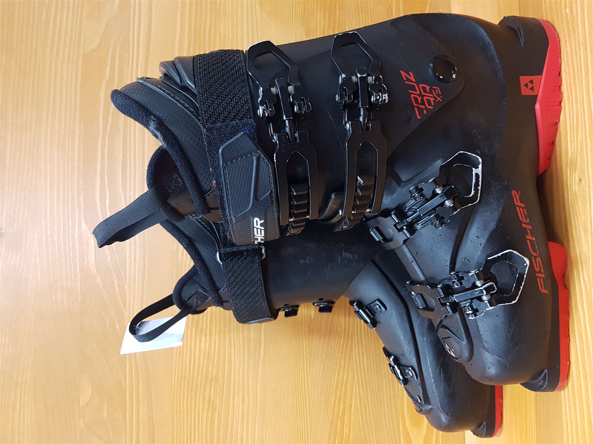 Použité lyžiarky FISCHER Cruz