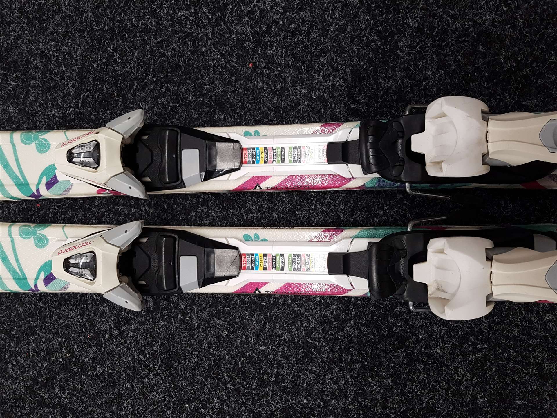 Skis Tecnopro Sweety d'occasion