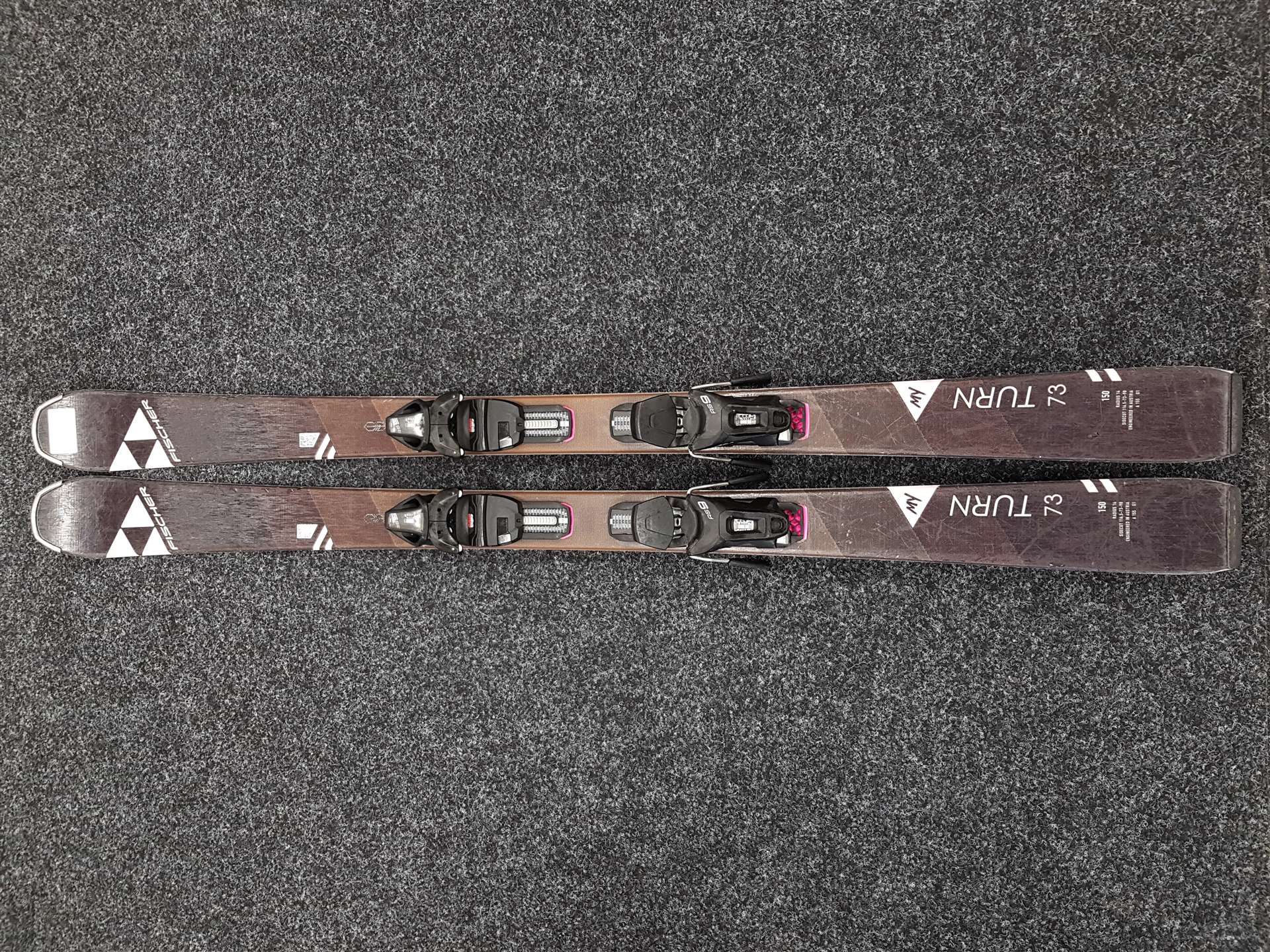 Gebrauchte FISCHER My Turn Ski + Fischer RS9 Bindungen
