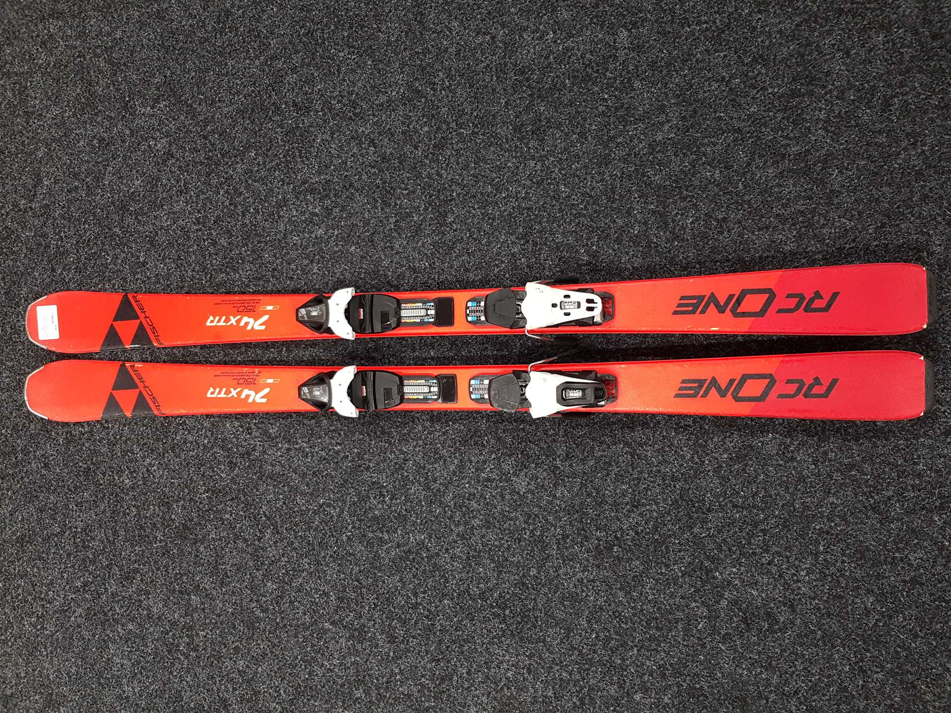 Sci FISCHER RC One usati + attacchi Fischer RS 9