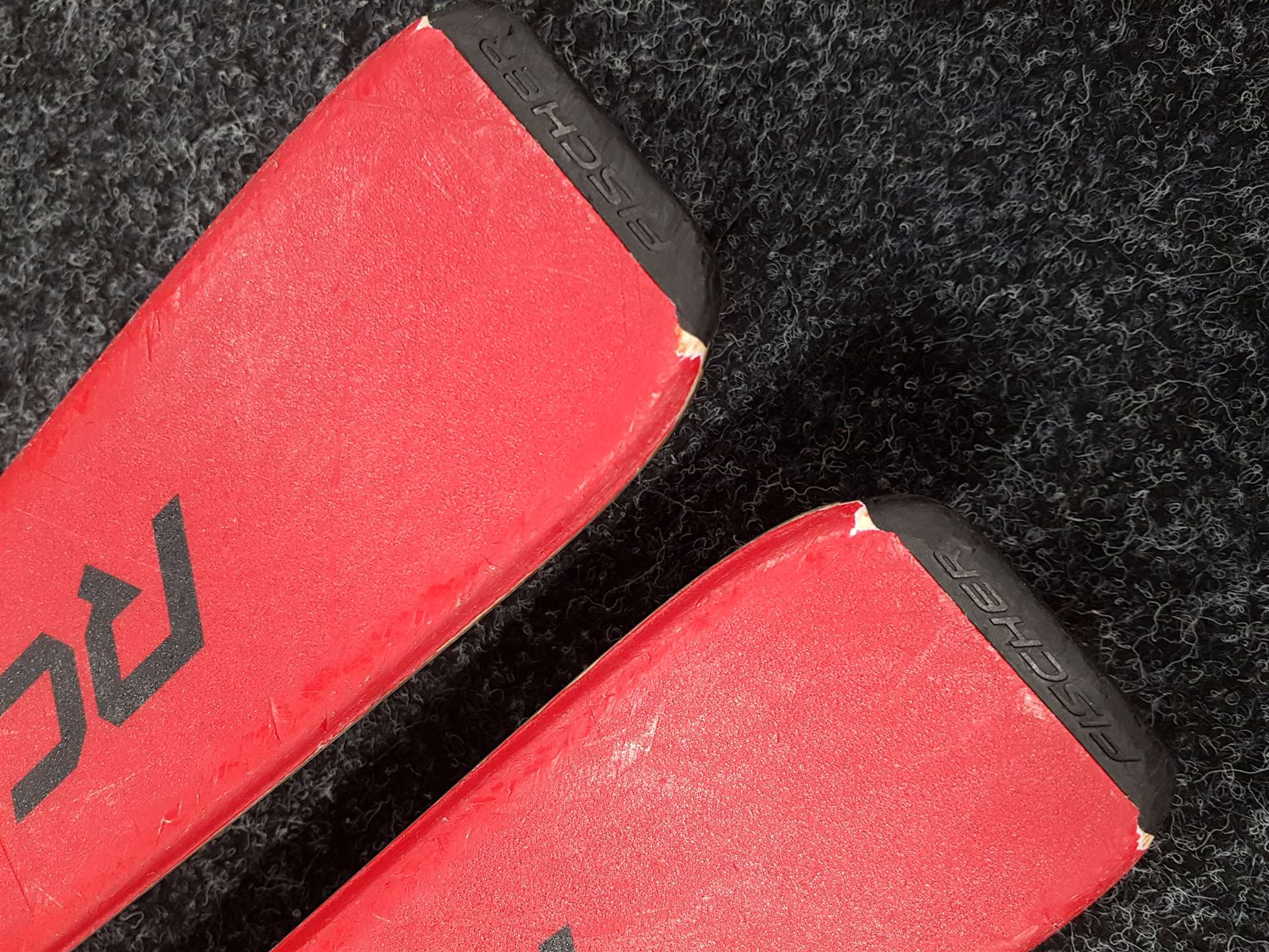 Sci FISCHER RC One usati + attacchi Fischer RS 9