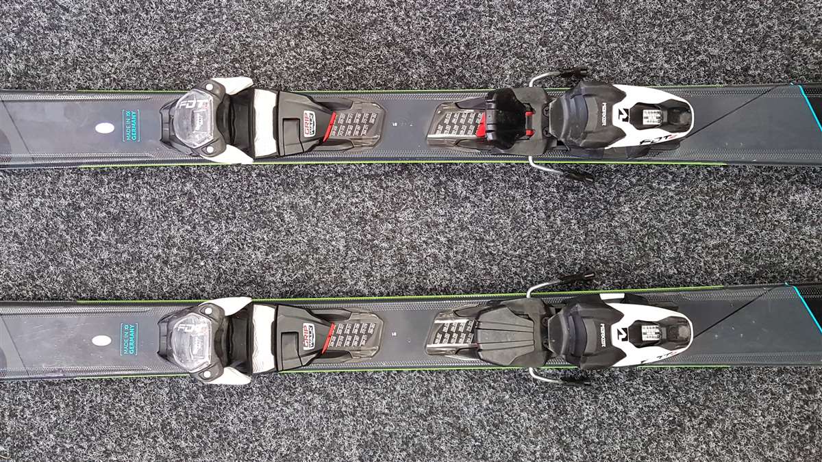 Bazárové lyže Volkl Deacon XTD Black 