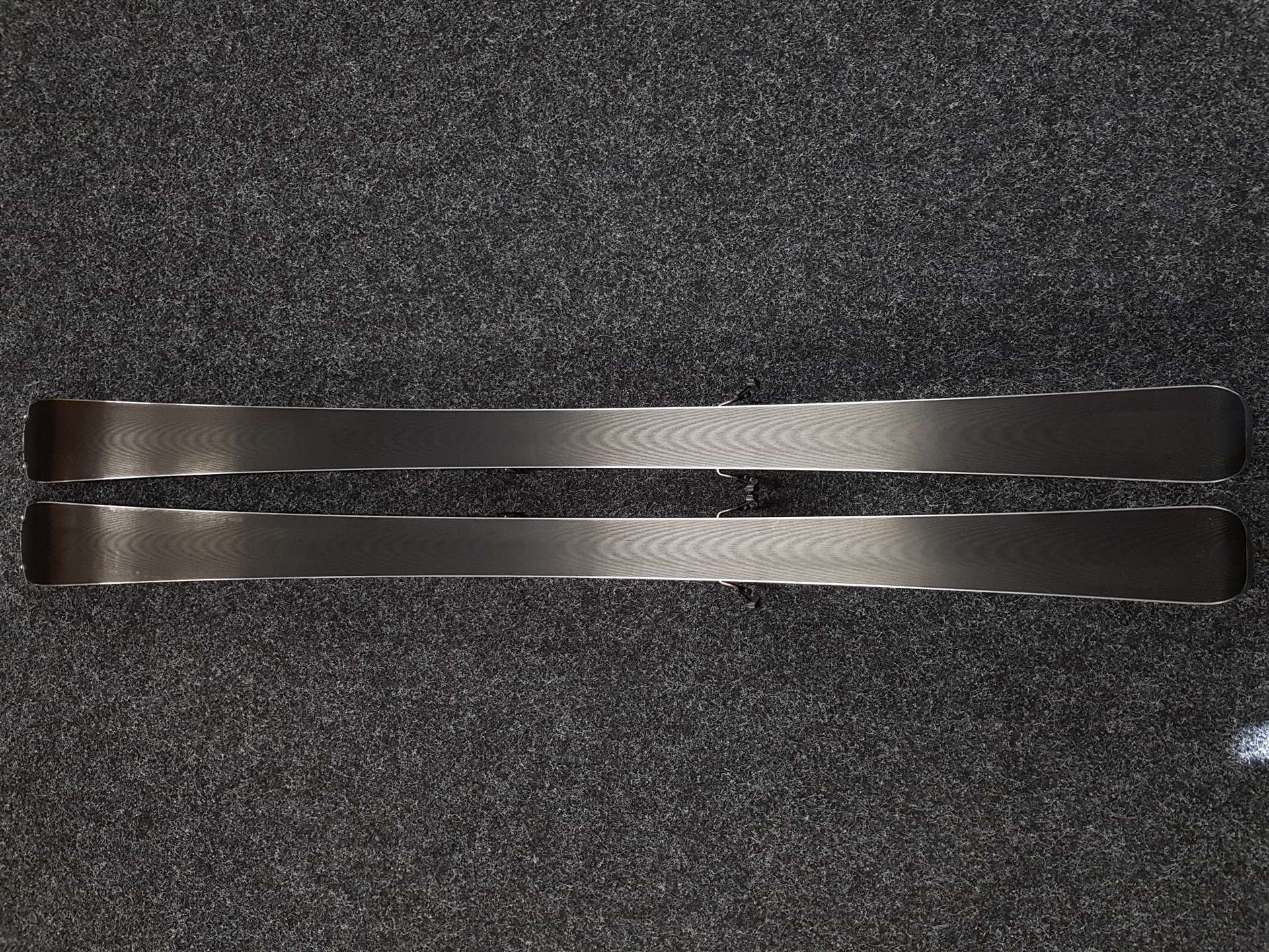 Skis BLIZZARD RCX d'occasion + fixations Marker10 TP