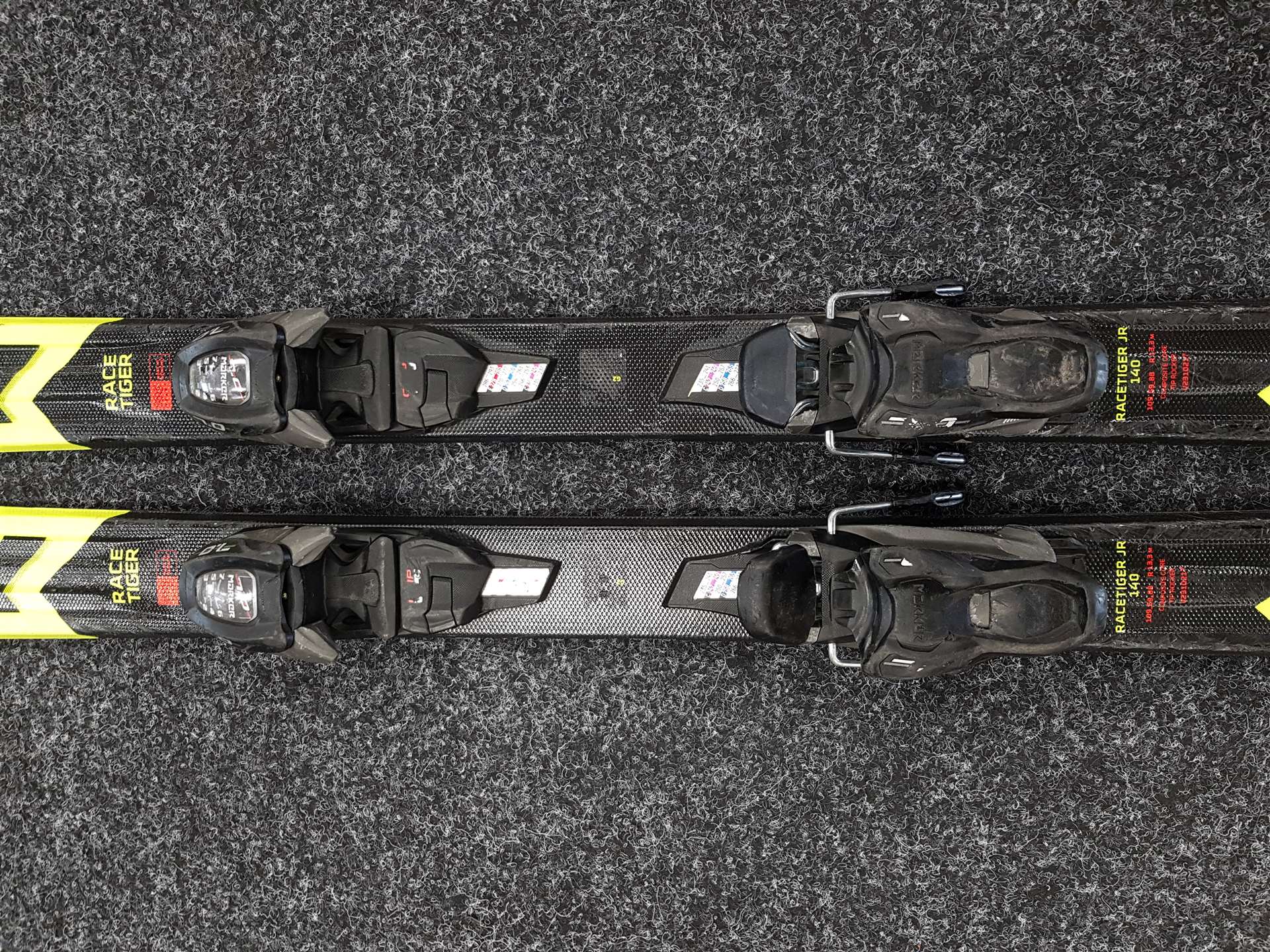Rabljene skije VOLKL Racetiger JR + vezovi Marker 7.0