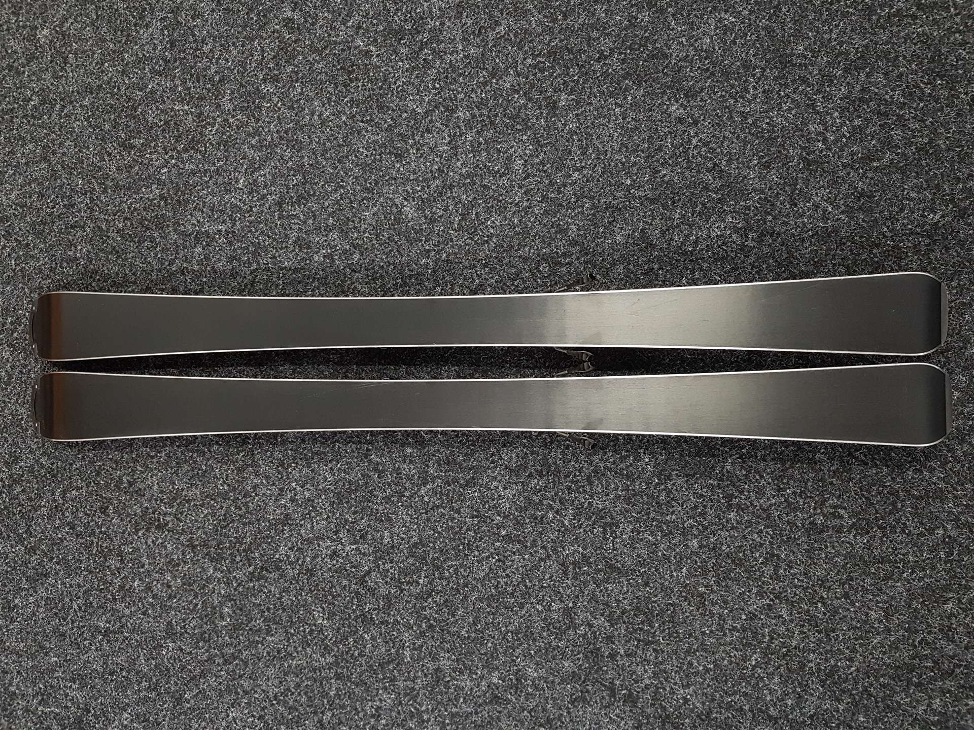 Skis enfant d'occasion NORDICA Infinite + fixations Marker 4.5