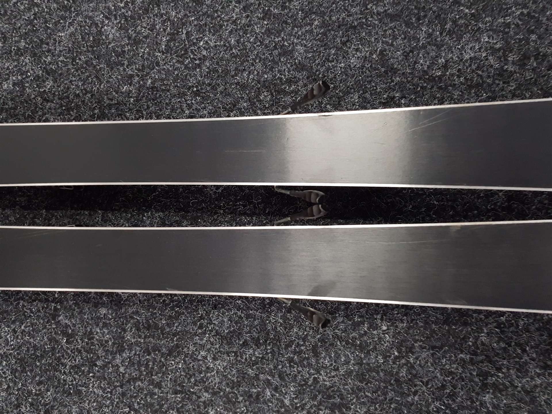 Skis enfant d'occasion NORDICA Infinite + fixations Marker 4.5