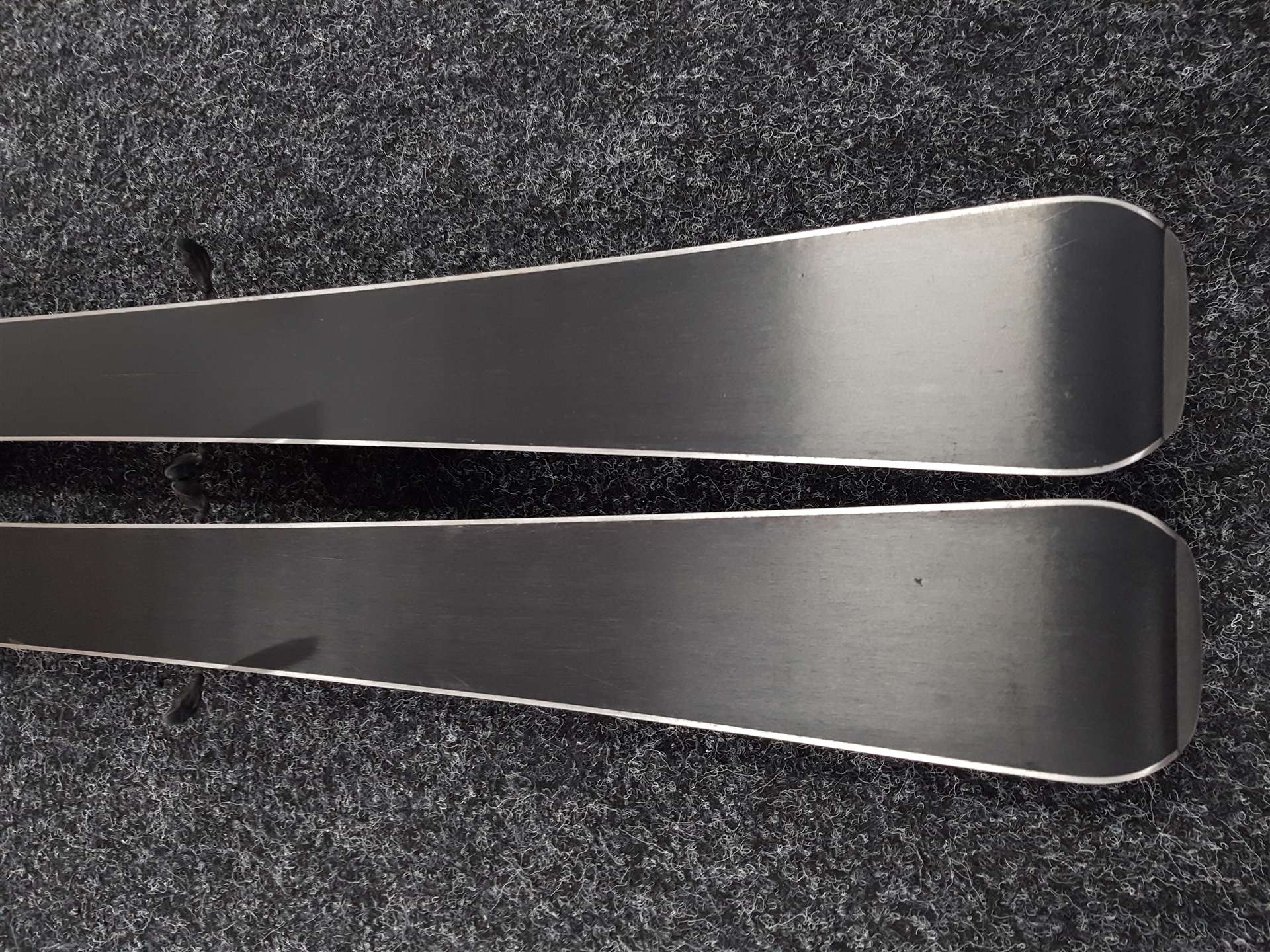 Skis enfant d'occasion NORDICA Infinite + fixations Marker 4.5
