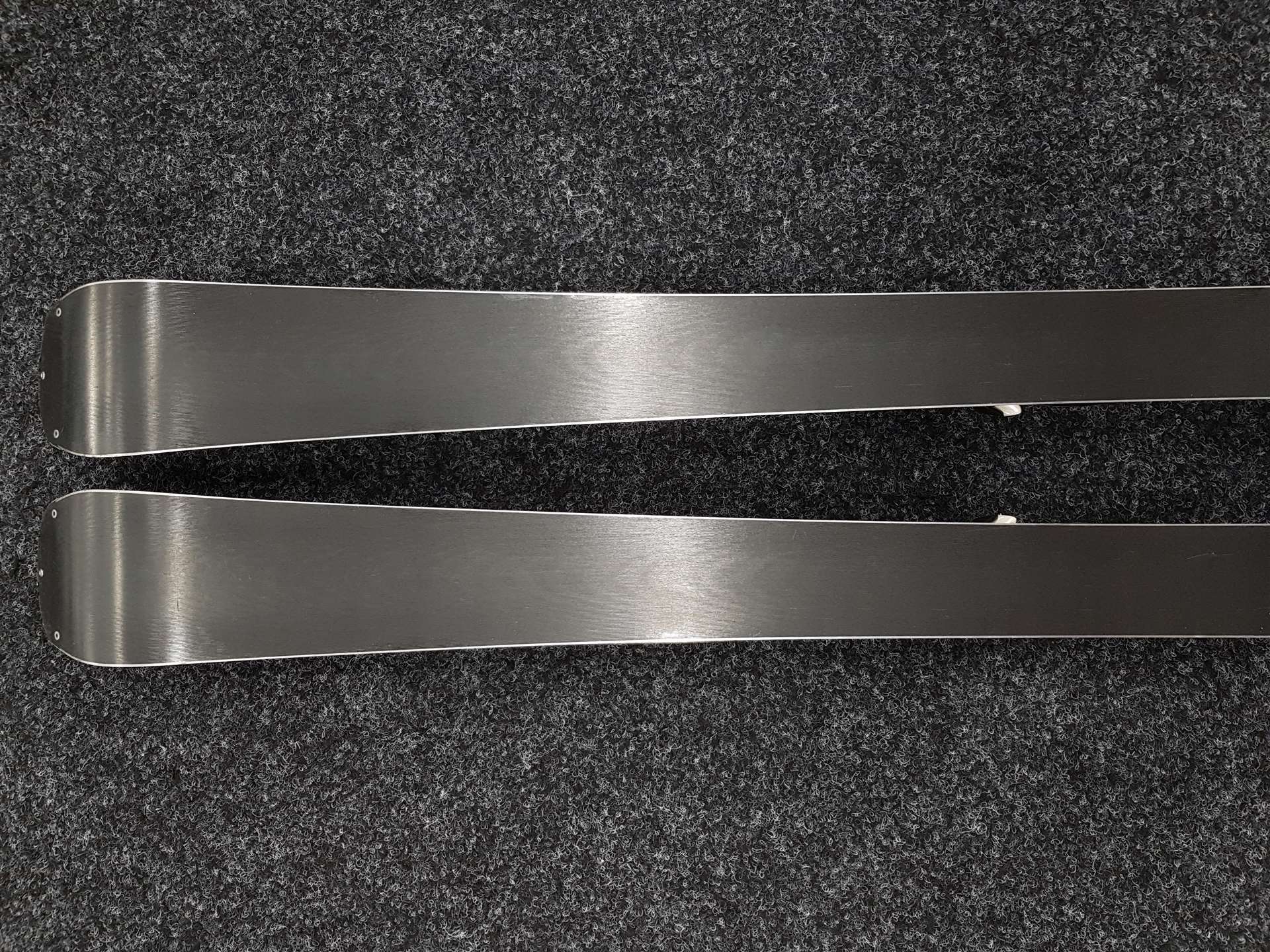 Gebrauchte ROSSIGNOL Pursuit Ski + Rossignol 11 Bindungen