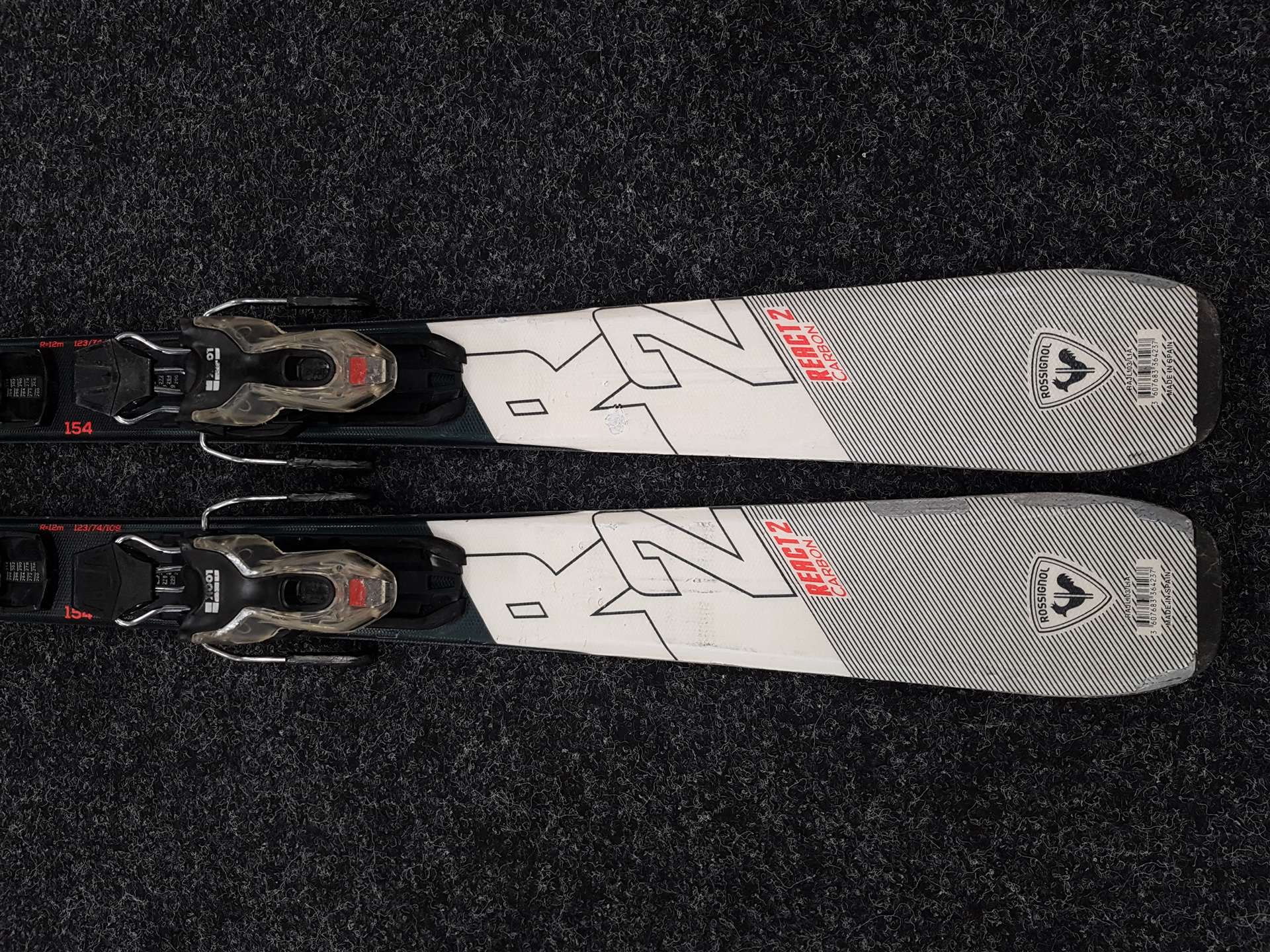 Sci usati ROSSIGNOL React 2 Carbon + attacchi Look Xpress 10