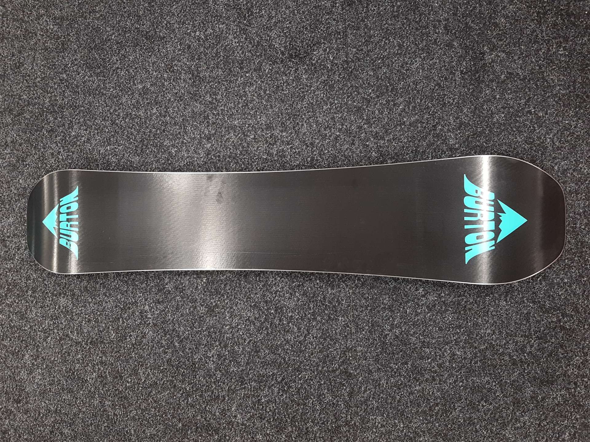 Placă de snowboard BURTON Radius Flat Top 135L folosită
