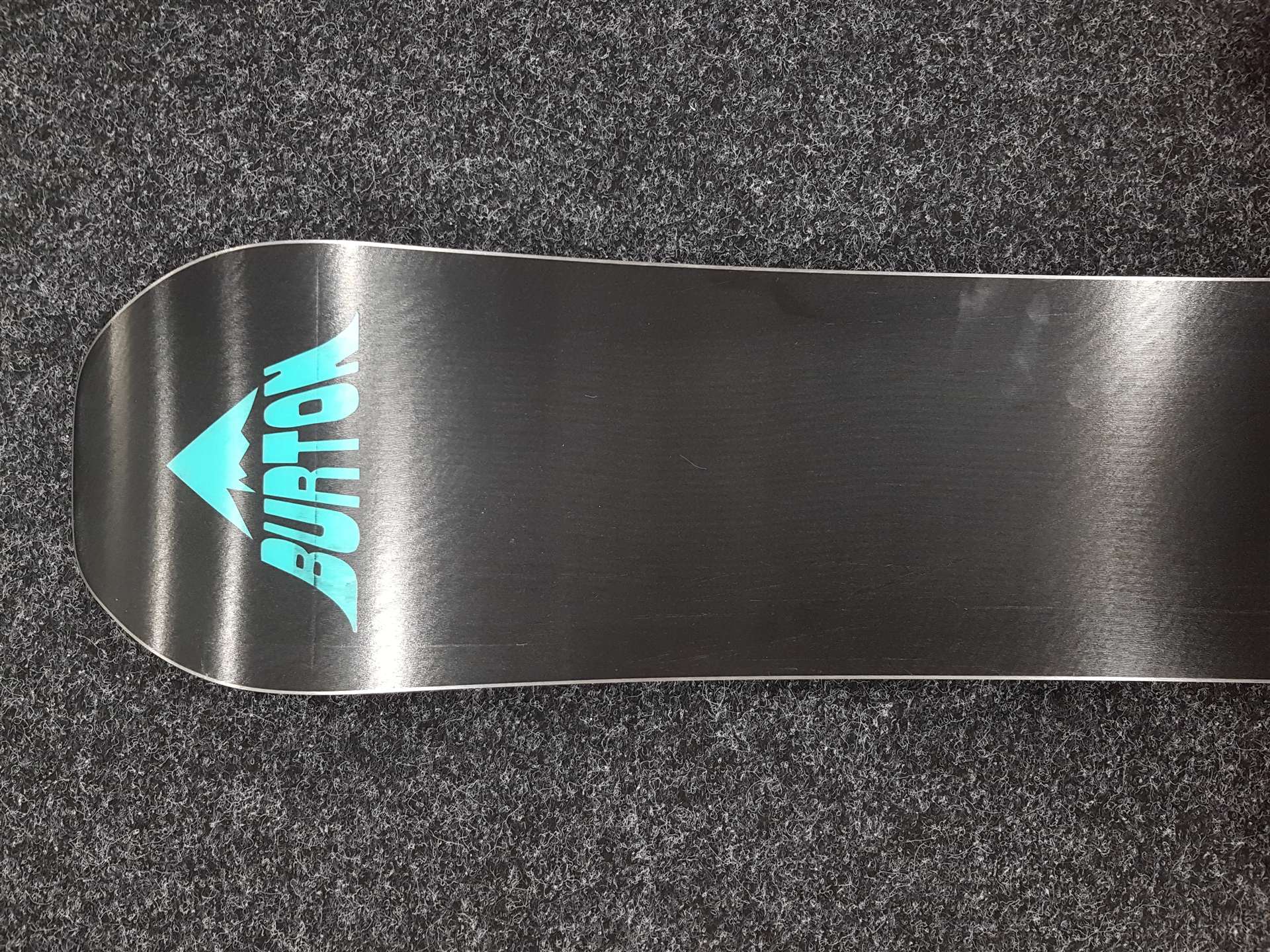 Placă de snowboard BURTON Radius Flat Top 135L folosită