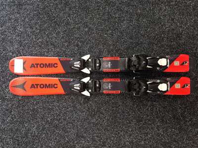 Esquís infantiles usados ATOMIC Redster J2 + fijaciones Atomic C5