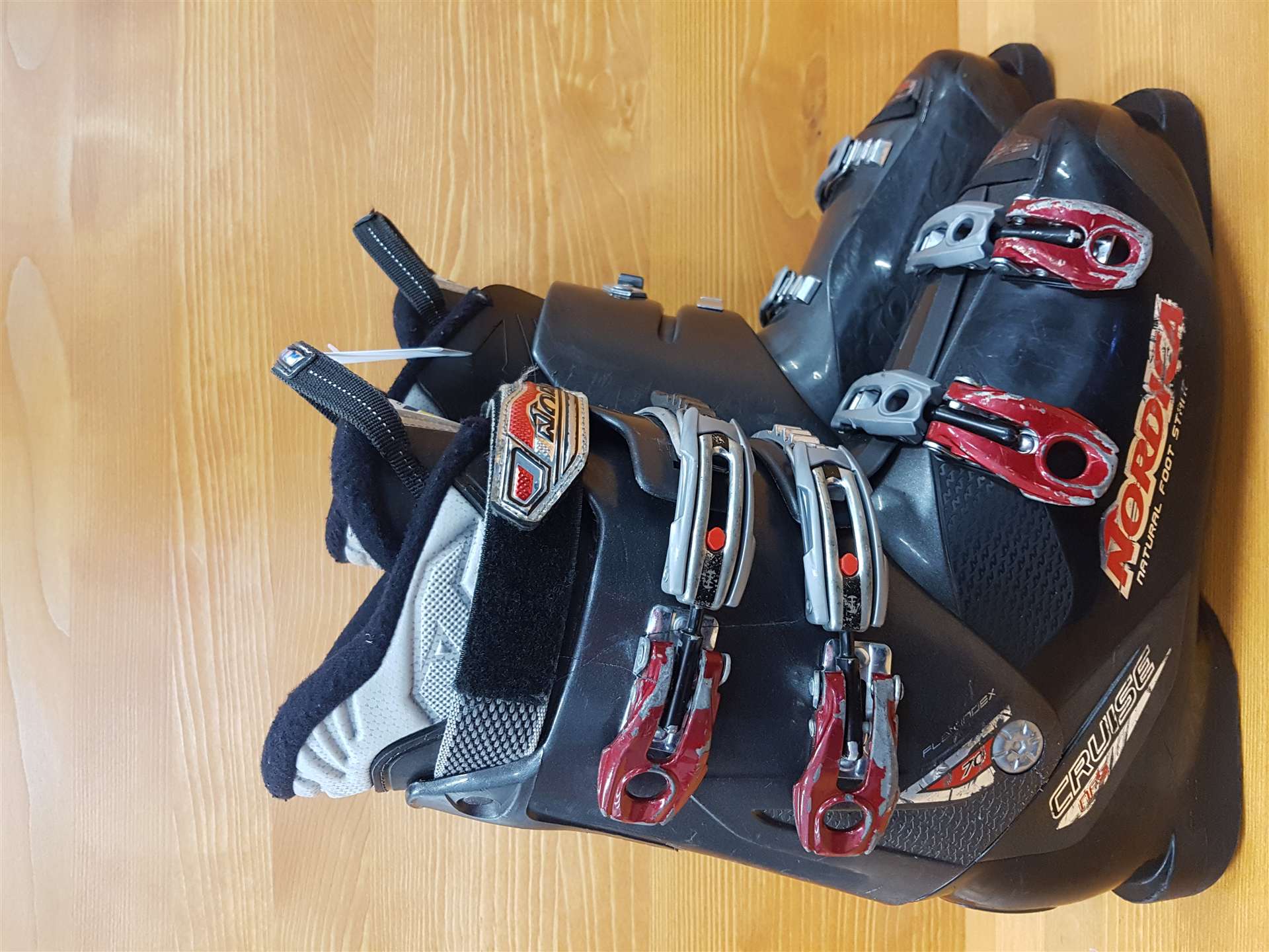 Použité lyžiarky NORDICA CRUISE NF5 70