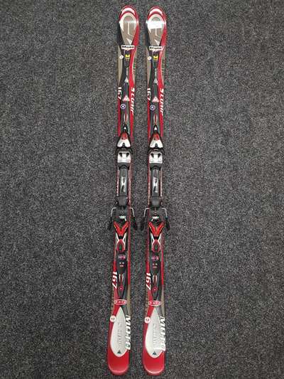 Skis K2 Moto S Comp à prix réduit