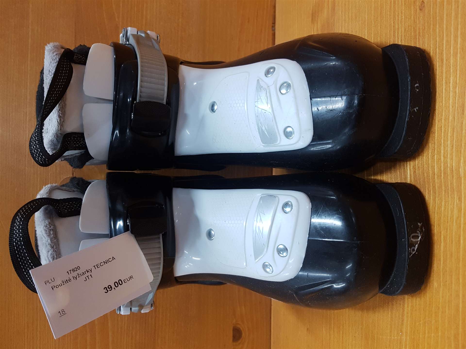 Použité lyžiarky TECNICA JT1