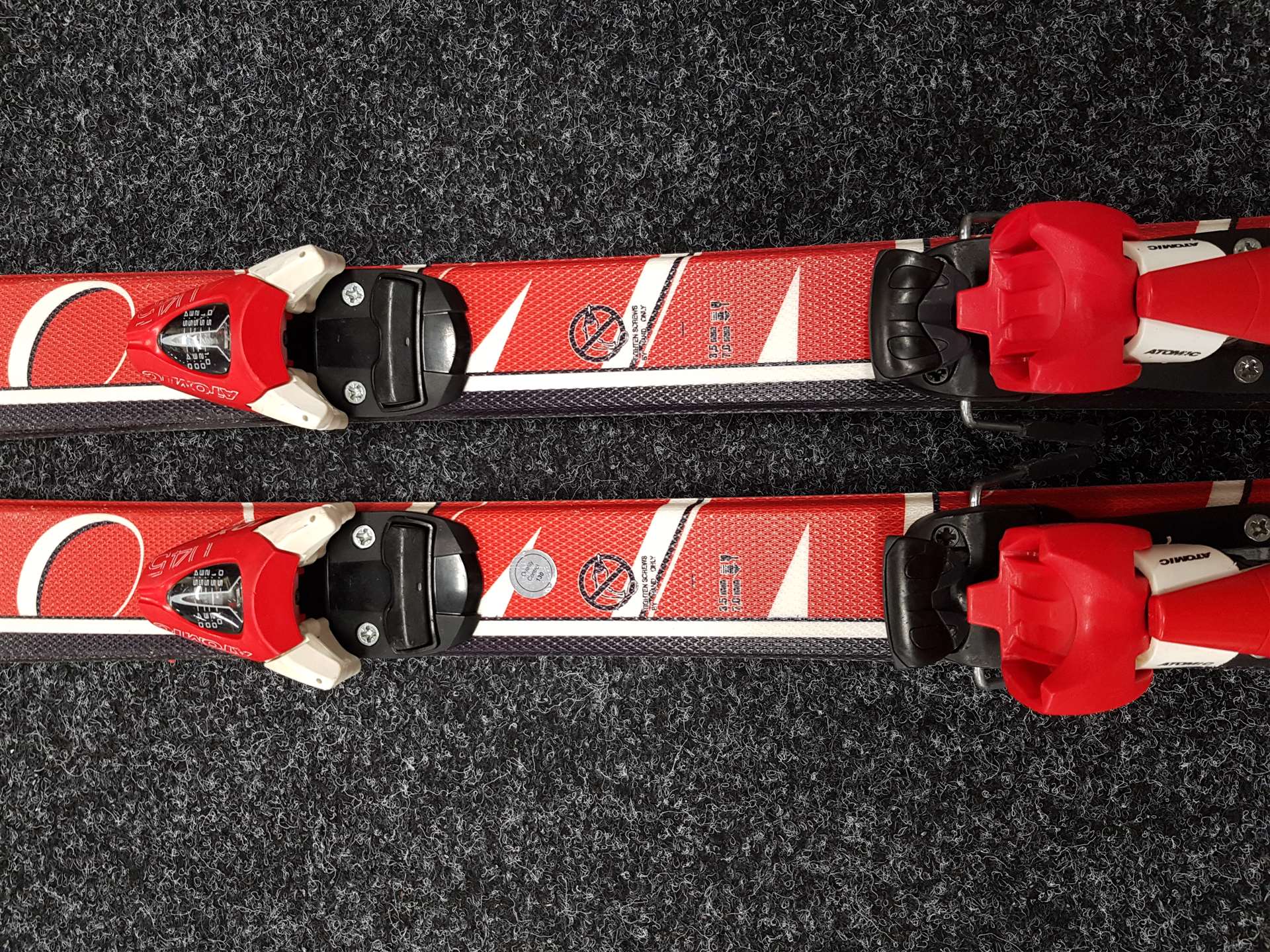 Skis Atomic Race d'occasion