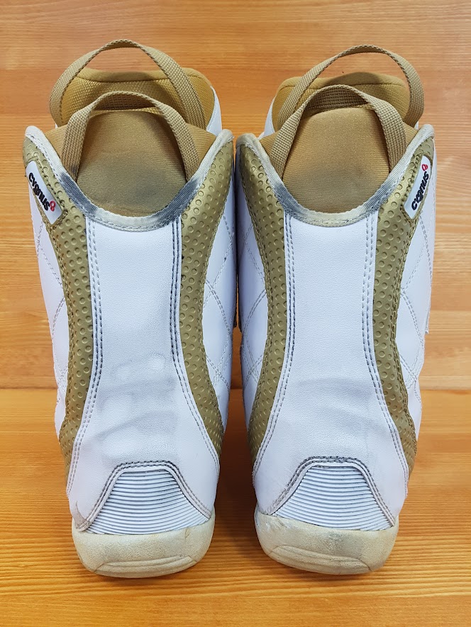 Použité snowboardové boty CYGNUS 8