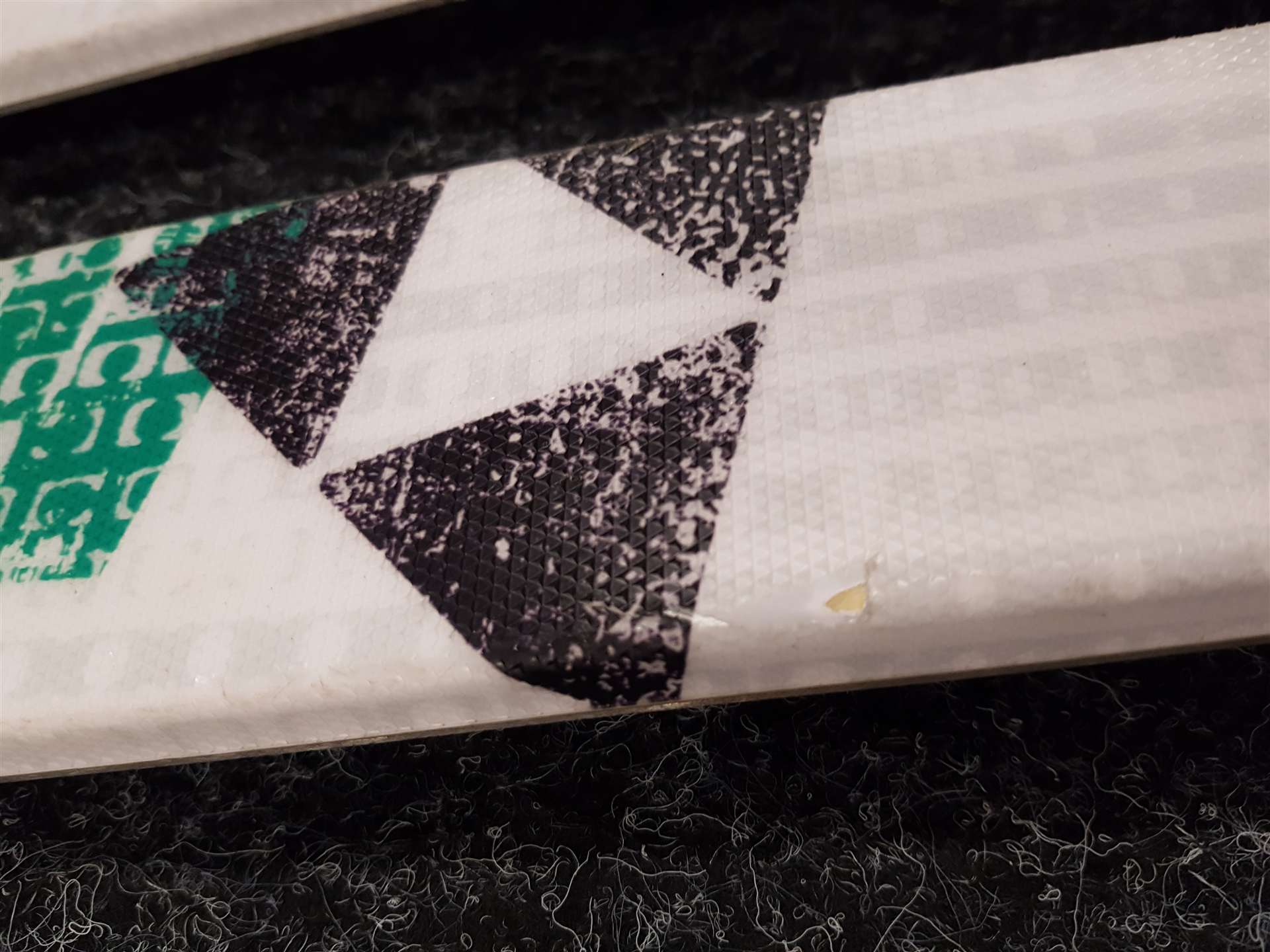 Skis FISCHER Motive d'occasion + fixations Fischer XTR 10