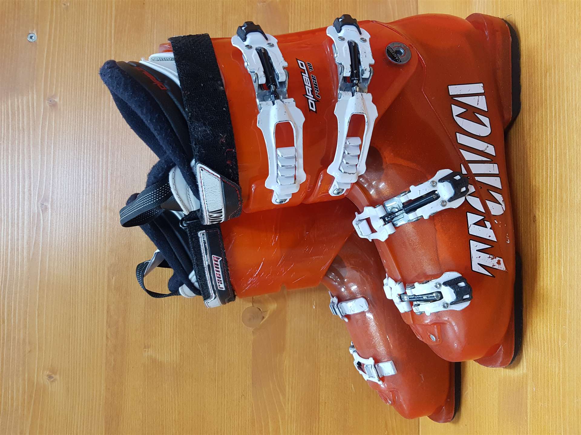 Chaussures de ski d'occasion TECNICA Diablo Race 70