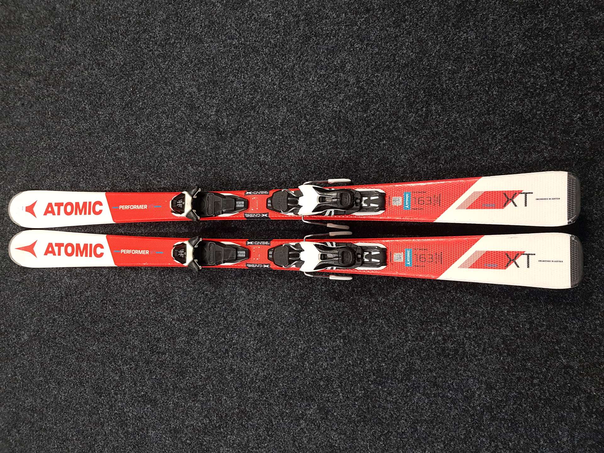 Sci ATOMIC Performer XT usati + attacchi Atomic 10.0