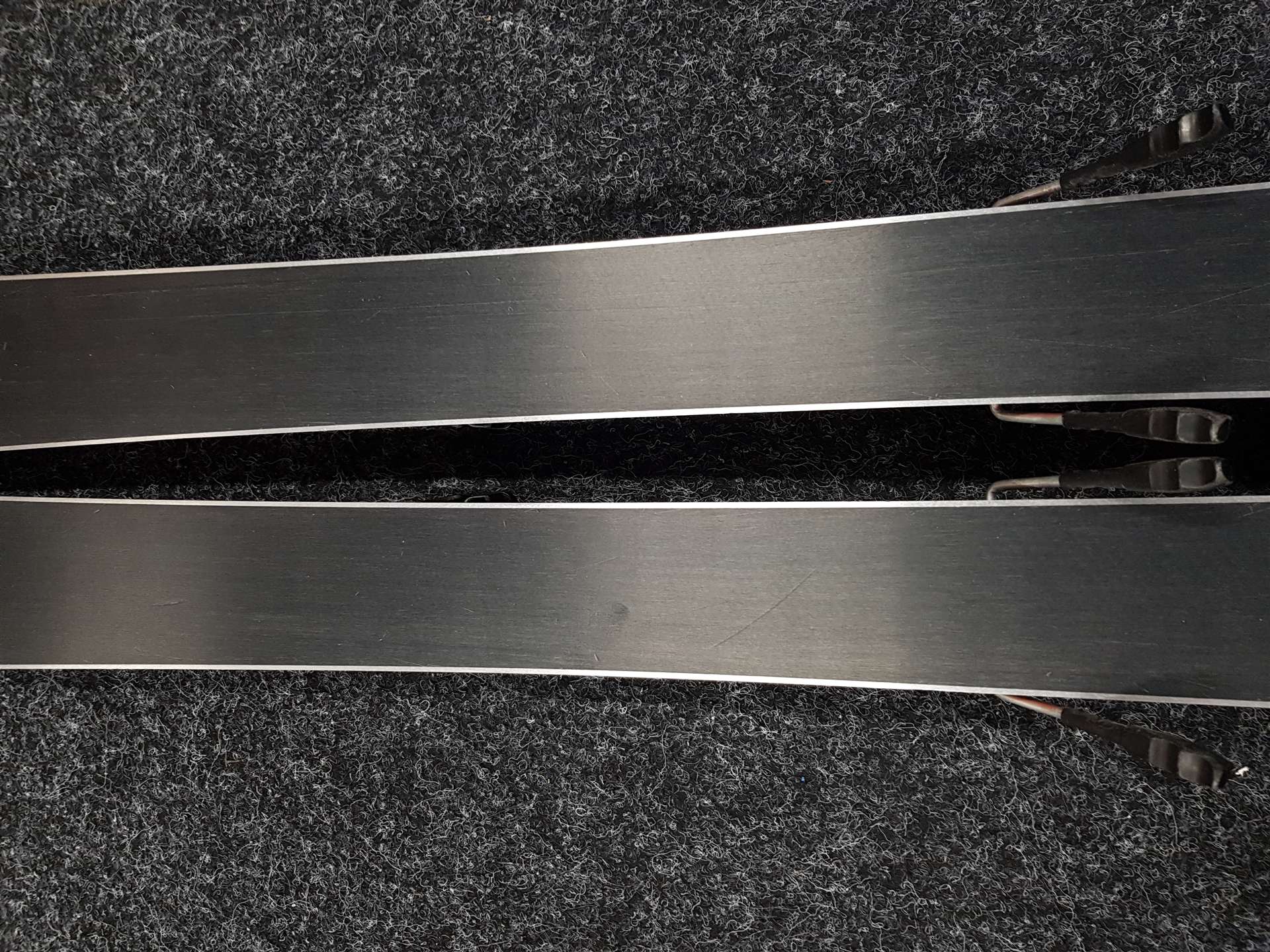 Skis enfant d'occasion VOLKL Racetiger + fixations Marker 4.5