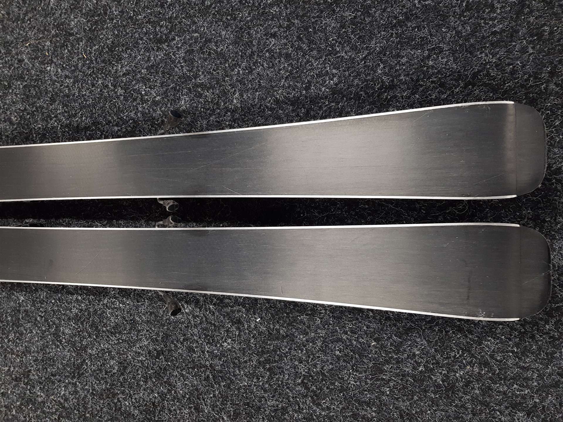 Skis enfant d'occasion VOLKL Racetiger + fixations Marker 4.5