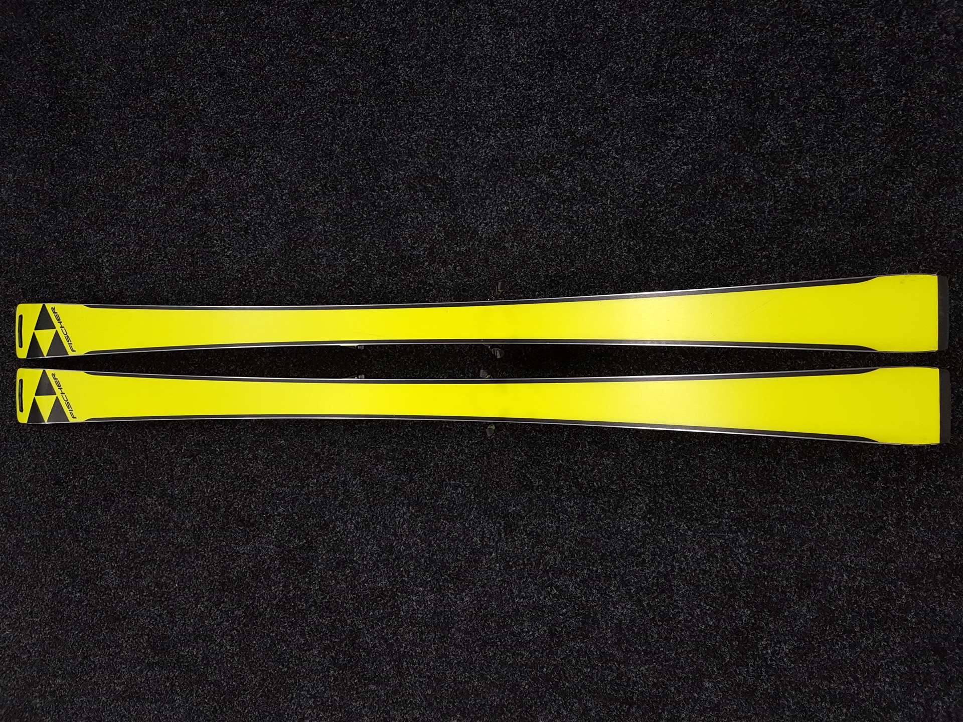 Skis FISCHER RC 4 CT d'occasion + fixations Fischer Z13