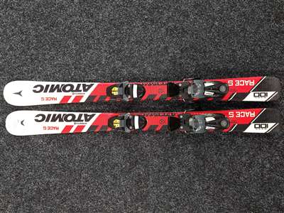 Skis enfant d'occasion ATOMIC Race 5 + fixations AtomicR045+