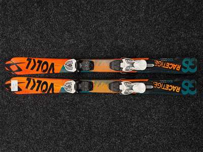 Použité detské lyže VOLKL Racetiger GS + viazanie Marker 4.5
