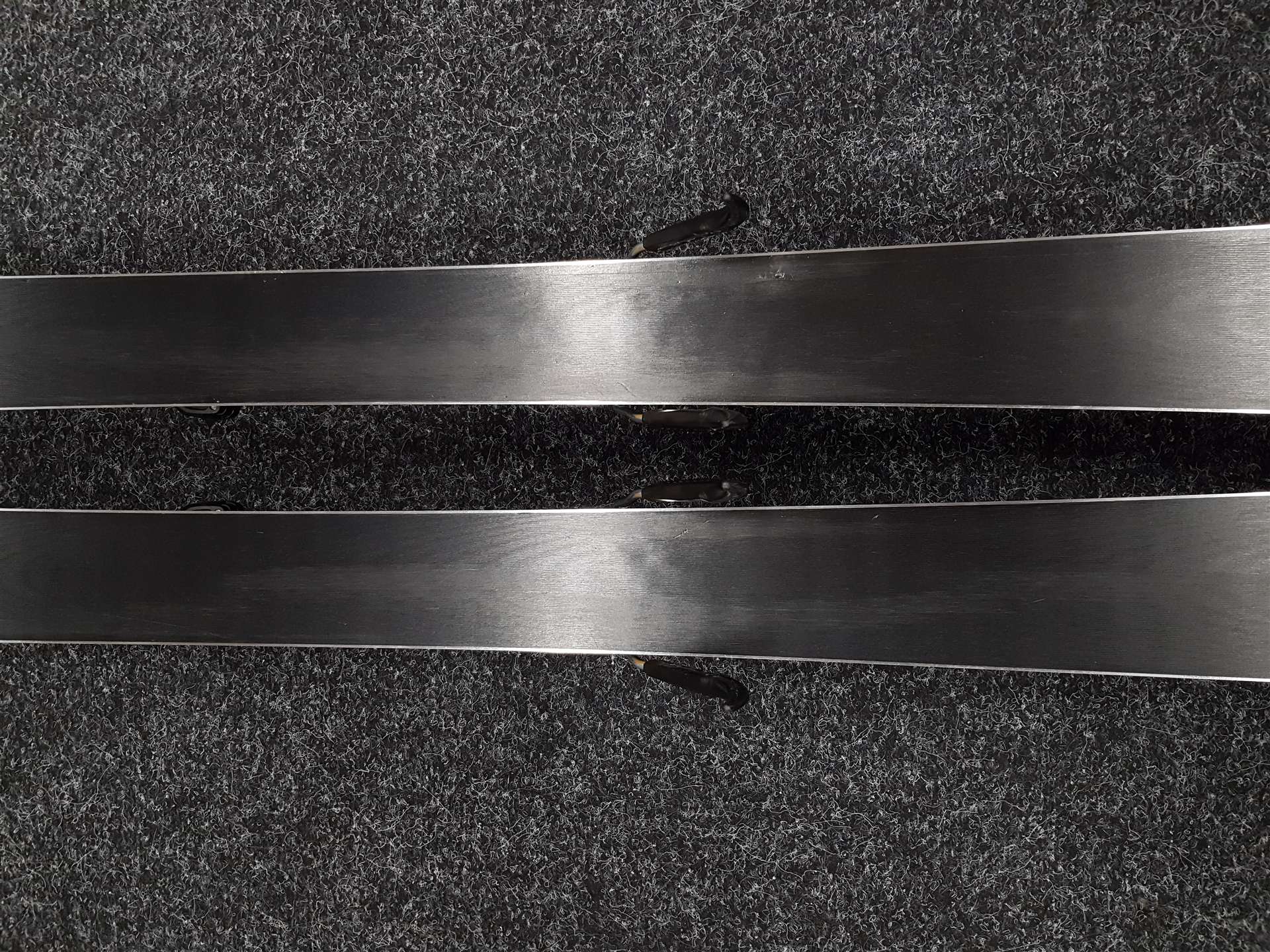 Skis ATOMIC Redster Q9 d'occasion + fixations Atomic X 12 GW