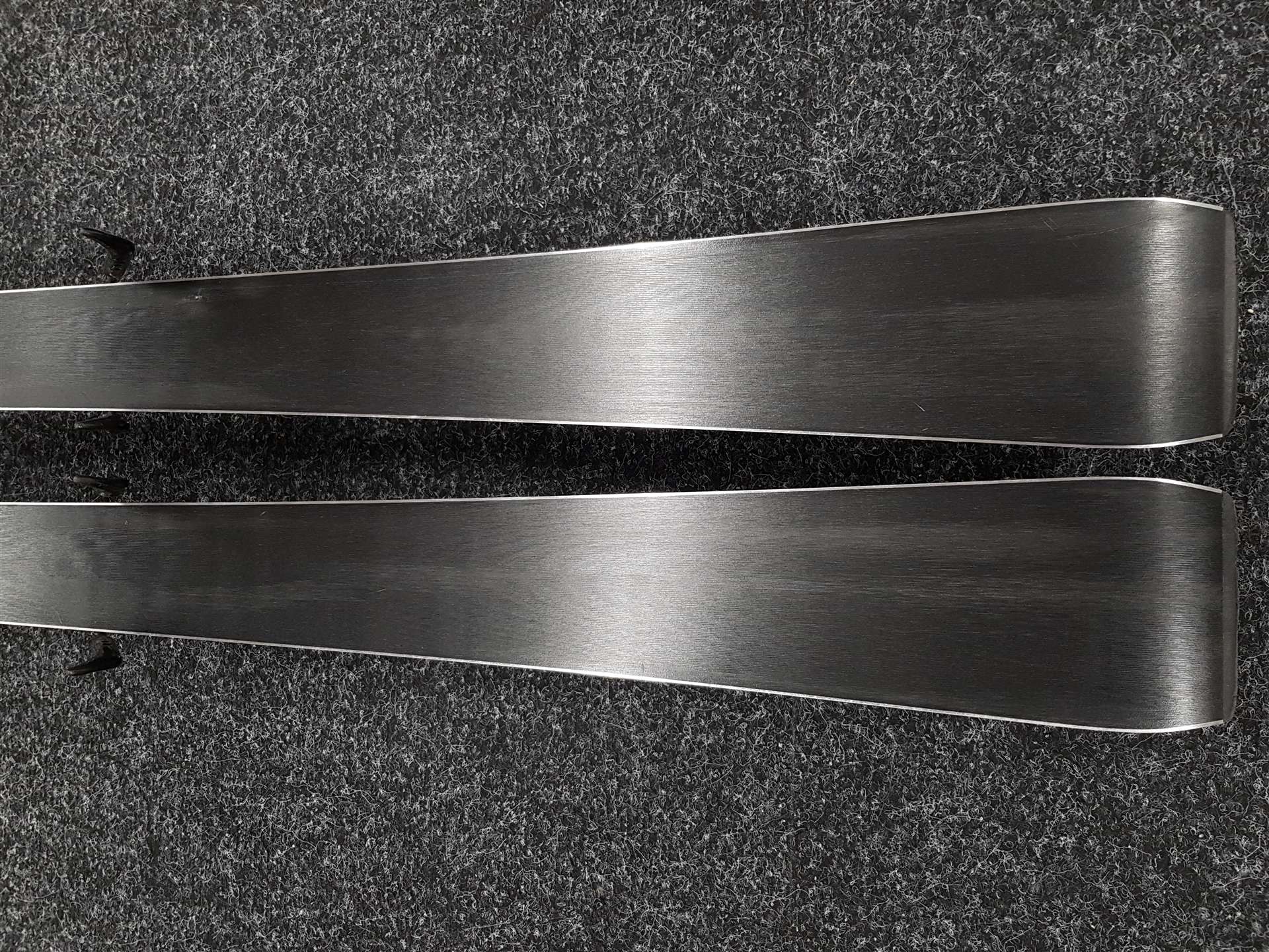Skis ATOMIC Redster Q9 d'occasion + fixations Atomic X 12 GW