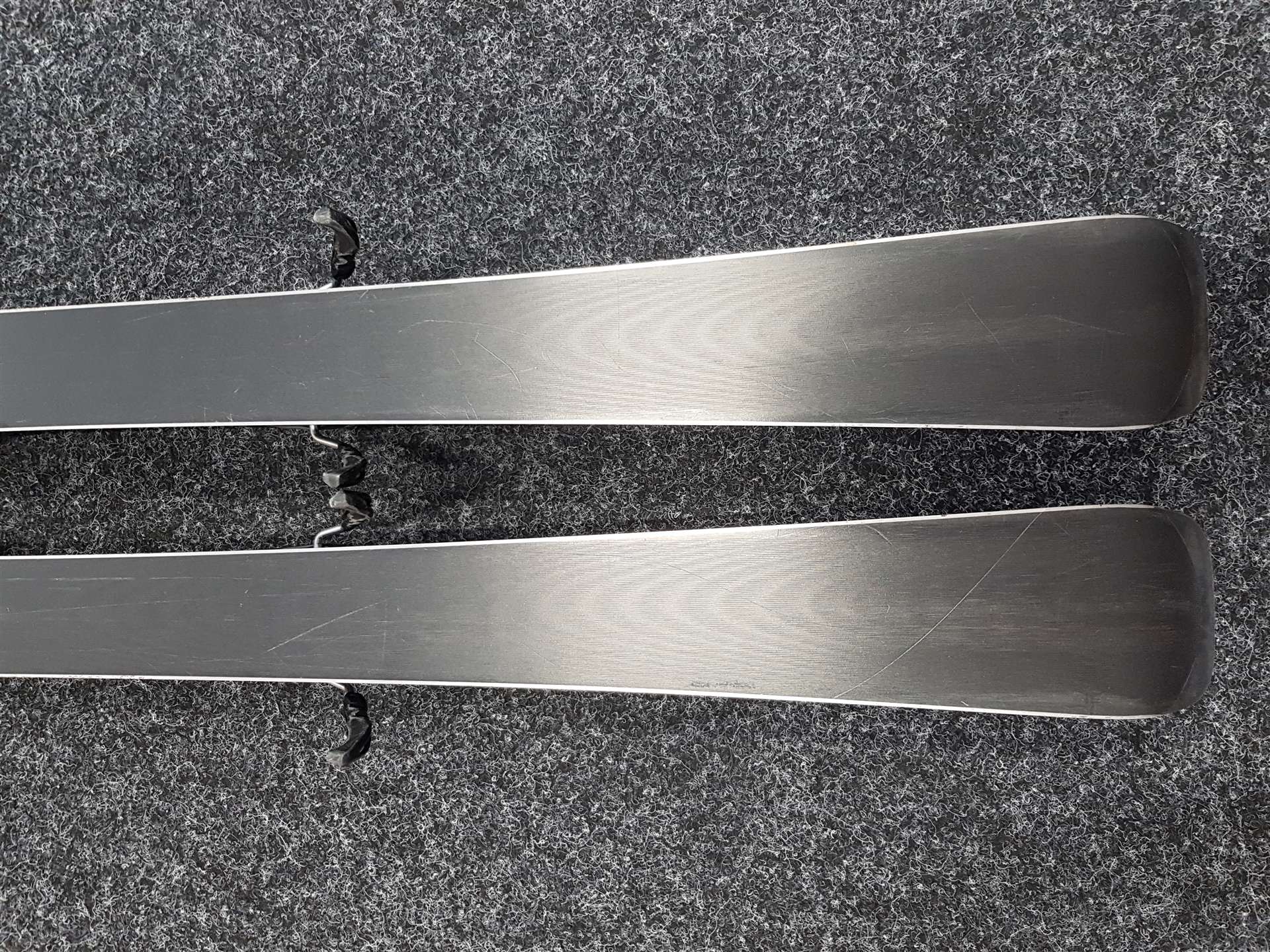 Rabljene smuči VOLKL Sensor 7.0 + vezi Marker Fastrek 10