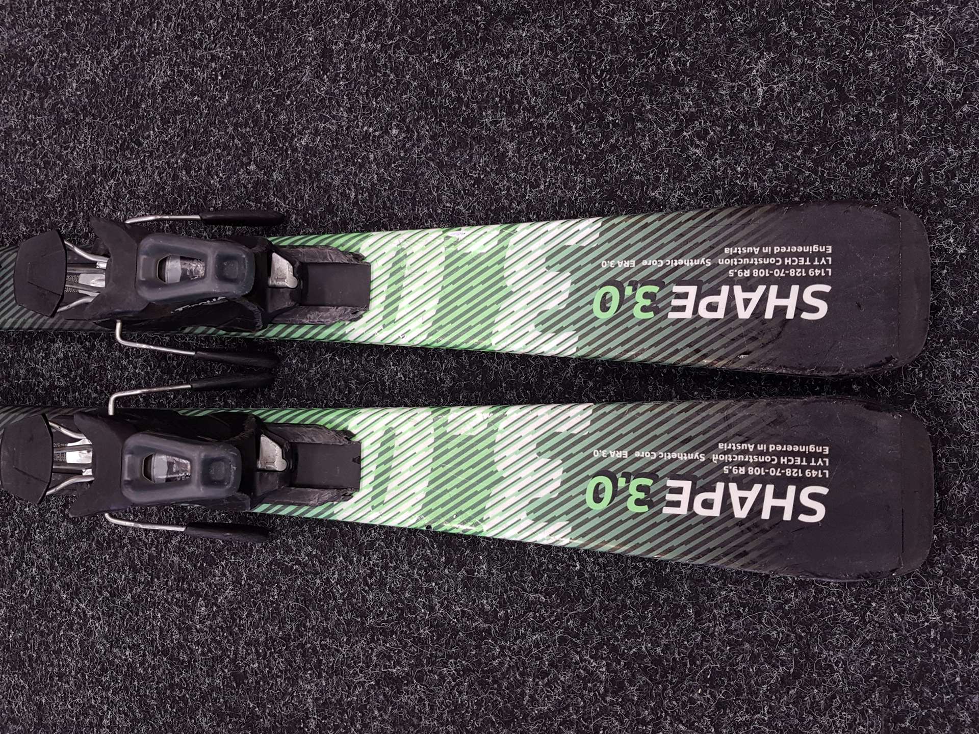 Gebrauchte Ski HEAD Shape 3.0 + Tyrolia PR 10 Bindungen