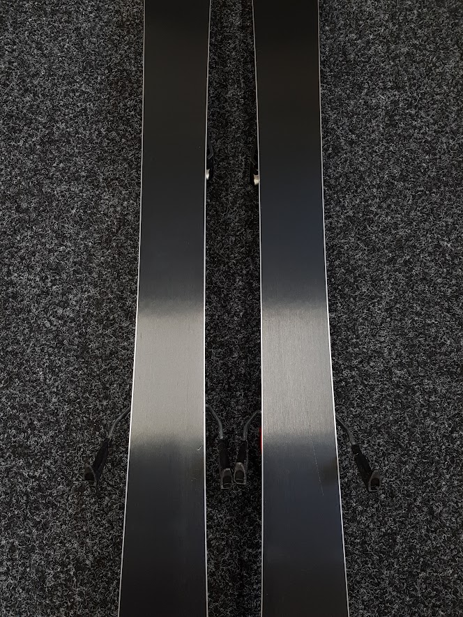 Sci ATOMIC Redster J2 usati + attacchi Atomic 6