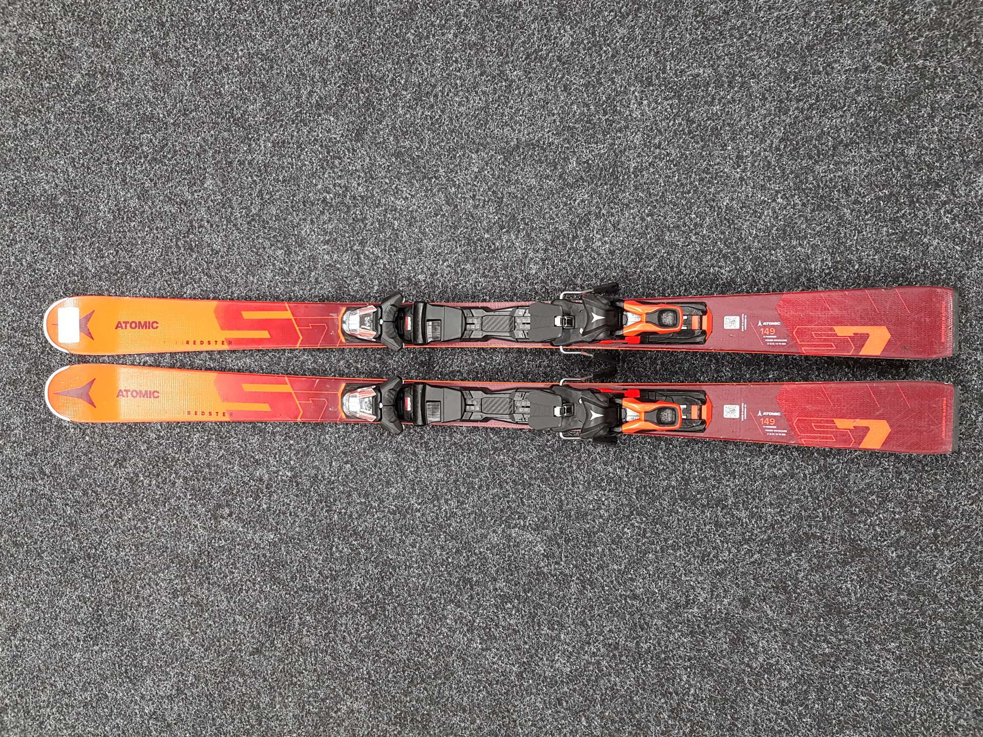 Gebrauchte ATOMIC Redster S7 Ski + Atomic M 12 Bindungen