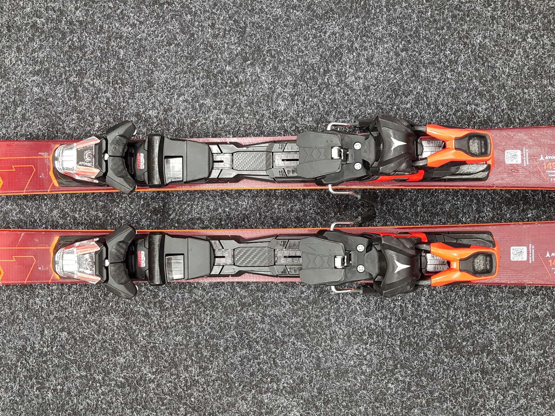 Gebrauchte ATOMIC Redster S7 Ski + Atomic M 12 Bindungen